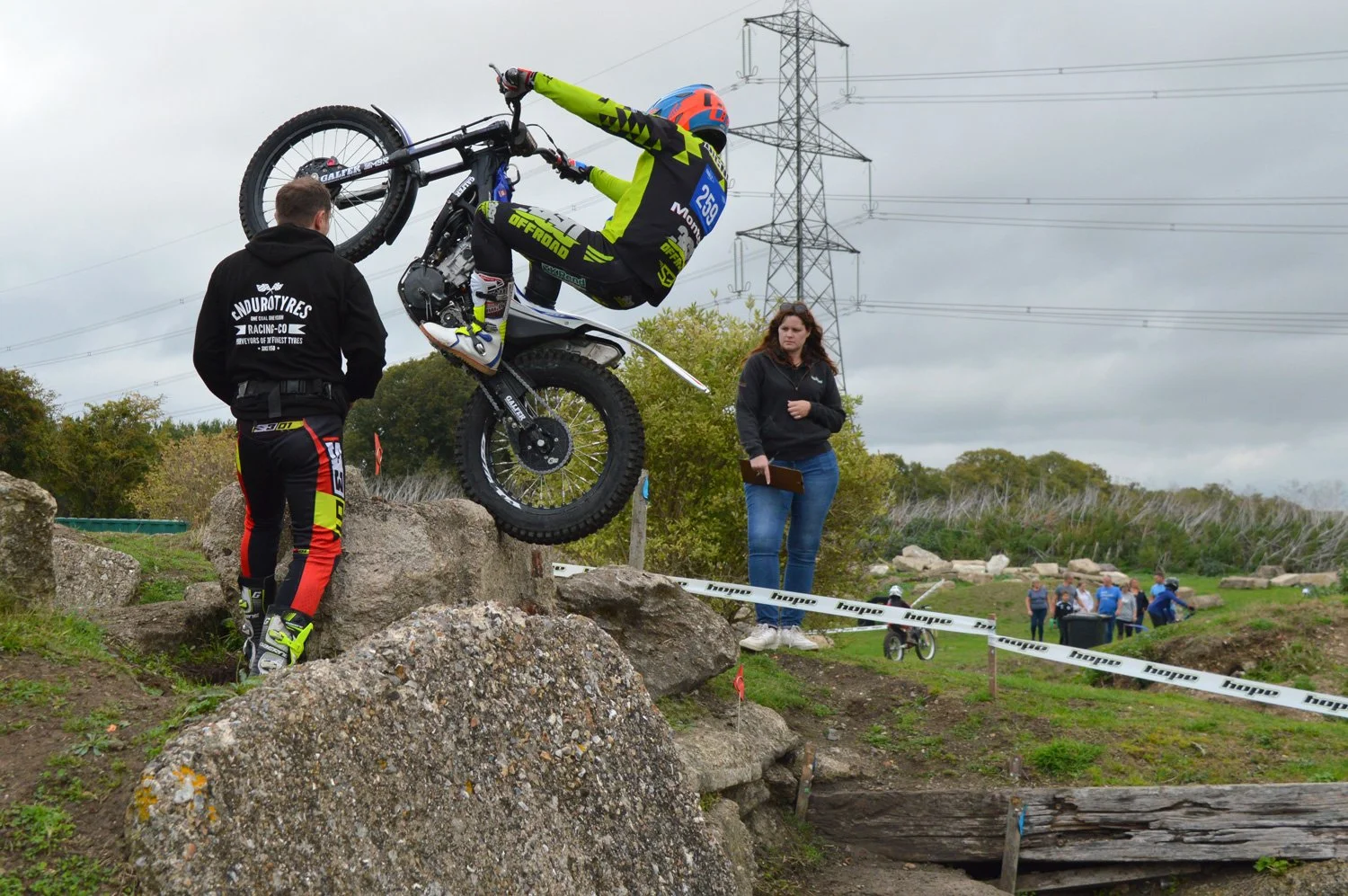 2023-charity-supertrial-25.jpg