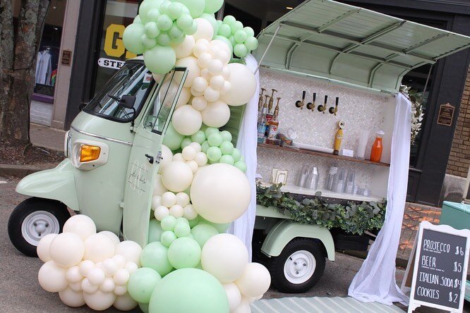 Balloons to go with such a cute tap truck. Can&rsquo;t get over how cute it is!! 
&bull;
&bull;
Tap Truck: @gatherandcheerstaptruck 
Balloons: @letsballooncharlotte 
&bull;
&bull;
#balloons #charlotteballoons #charlotte #clt #taptruck 
Colors 
Tuftex