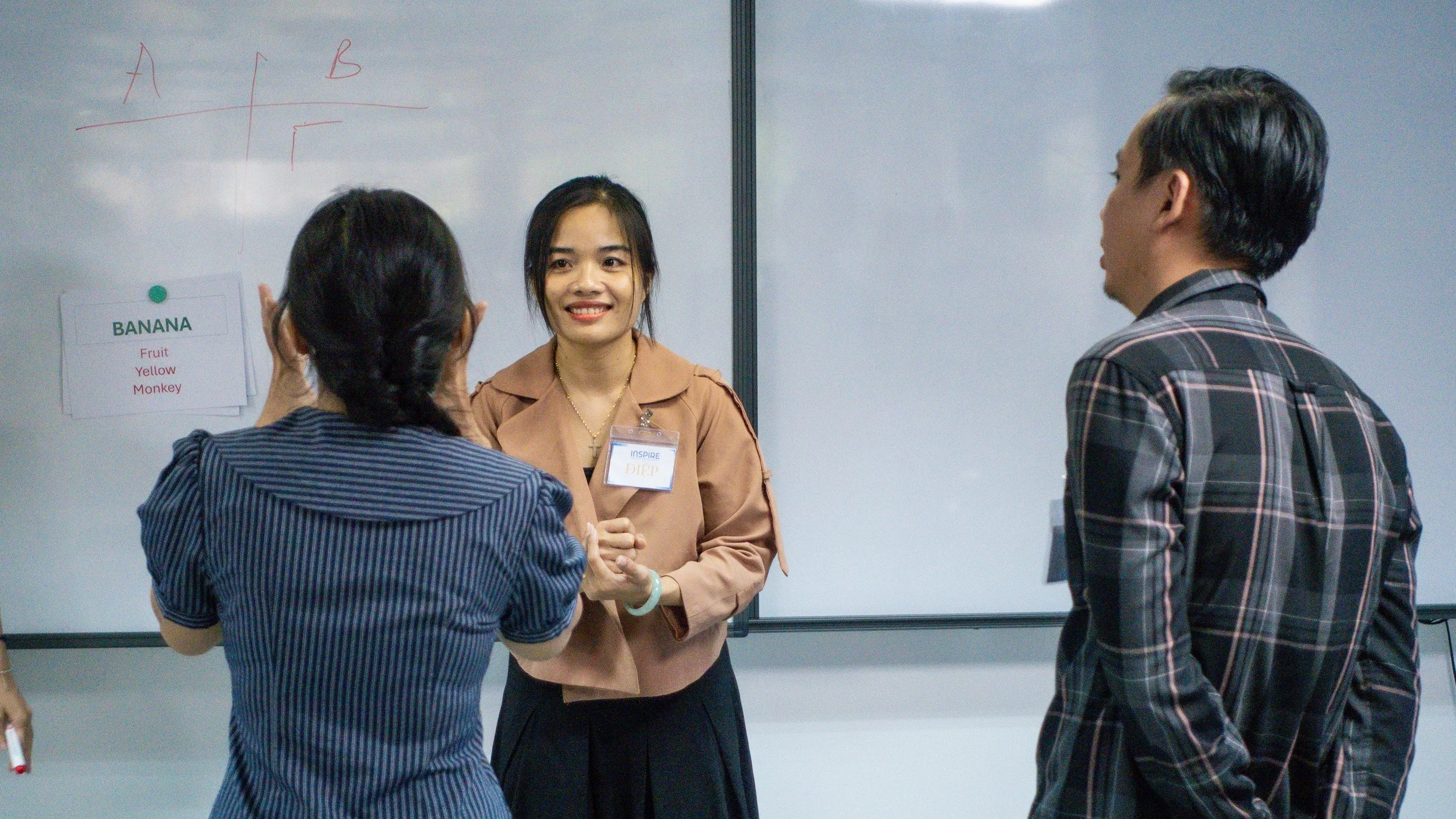 Nên học TESOL online hay trực tiếp?