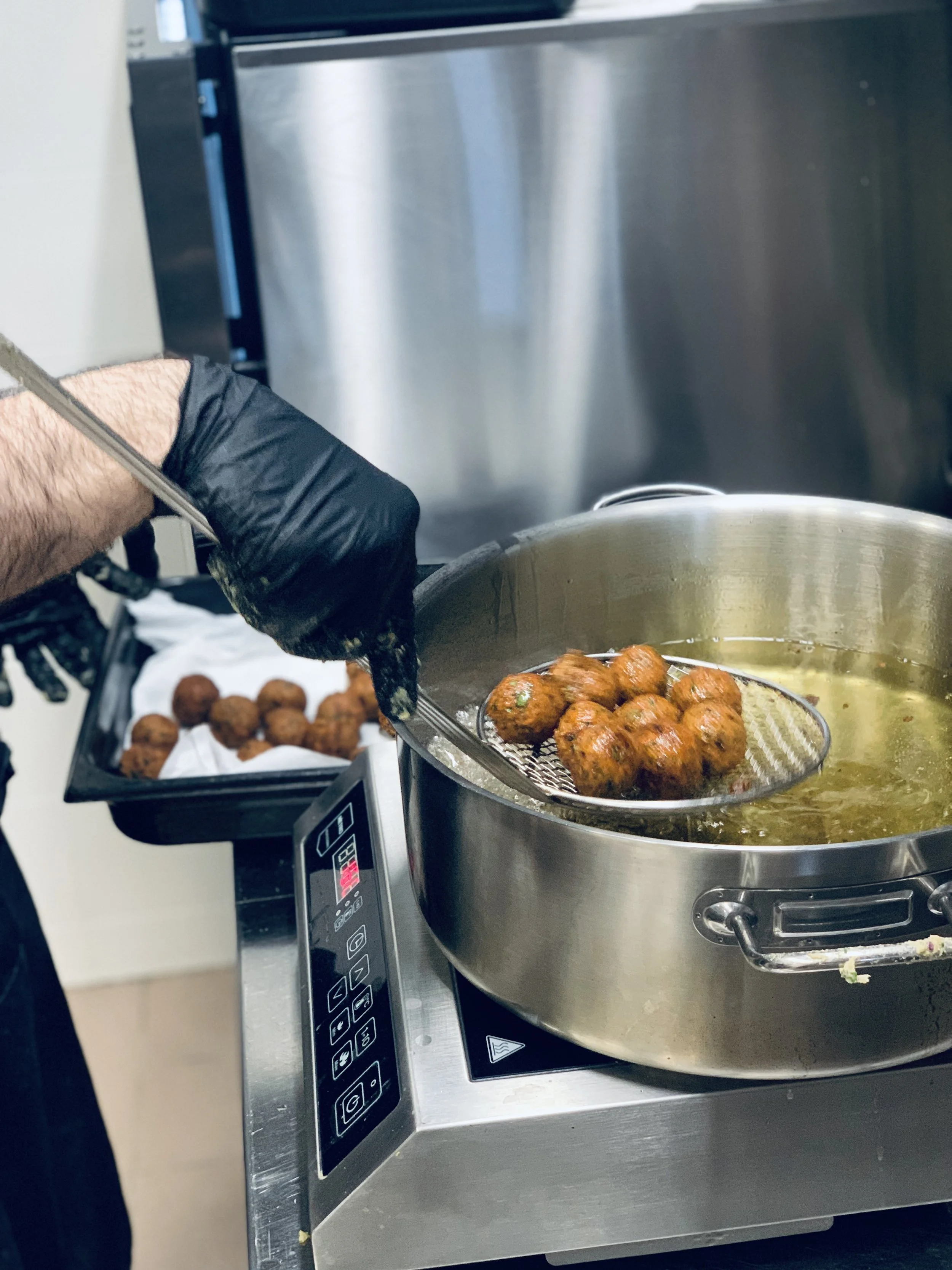 restauarnt rousset, gastronomique, vin bio, cuisine maison, terrasse