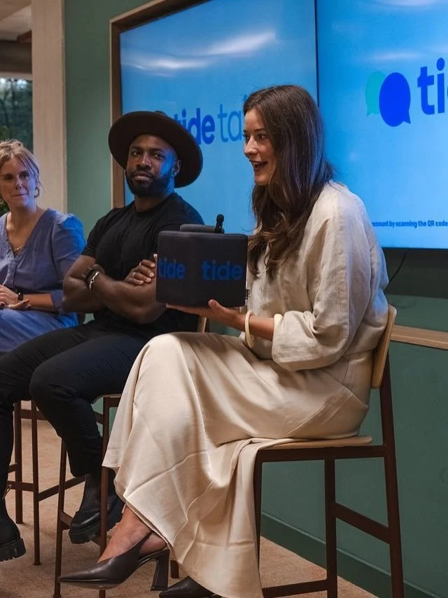 A week in photos 📸

1. Panel on storytelling + social media with @elfriedsamba and @laurenspearman
2. Thriving in Chaos newsletter &rarr; &ldquo;Build a business you could work at forever, but structure it so you could sell it tomorrow.&rdquo;
3. Wa