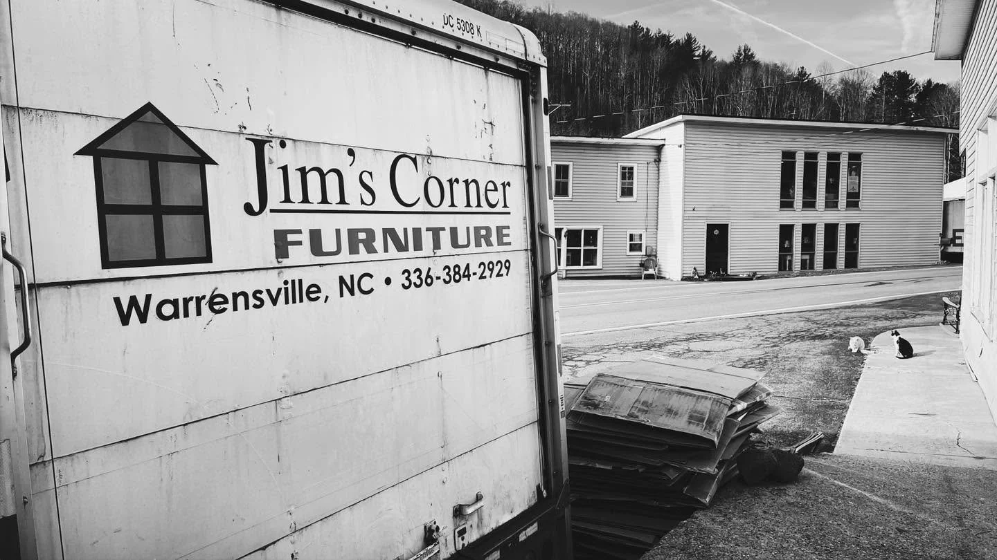 Jim&rsquo;s Corner Furniture in Warrensville. 
Where old school retailing is still a thing&hellip;