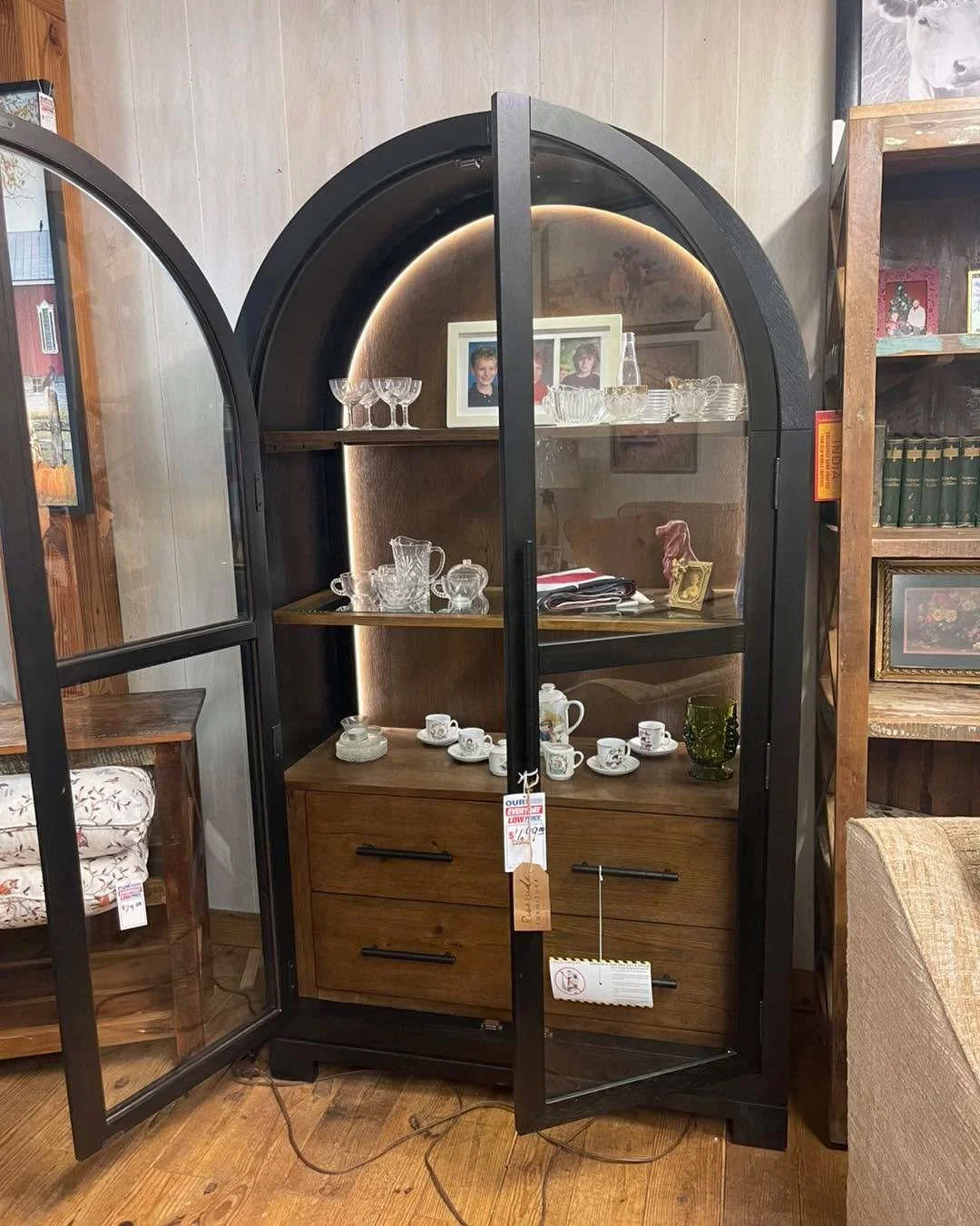 Jim&rsquo;s Corner Furniture is contributing THIS beautiful display cabinet to the upcoming Empty Bowls event. You may bid for this piece, and a couple others from JCF, on the day of the event. 

To participate attend the event at ACHS on 17 May and 