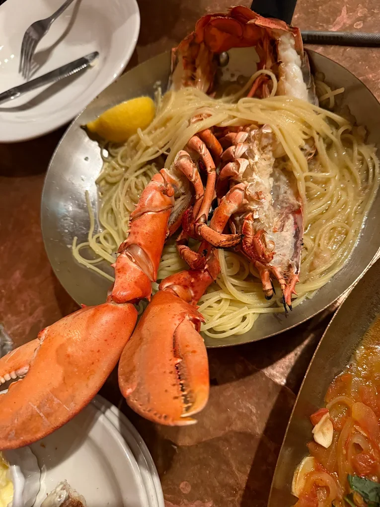 Website design for Street & Company restaurant by Murphy Empire