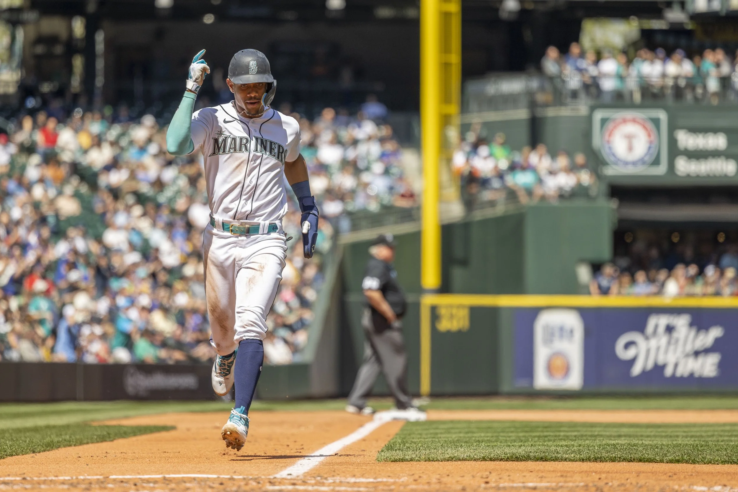 230510_MarinersVSRangers_LizWolter_065.JPG