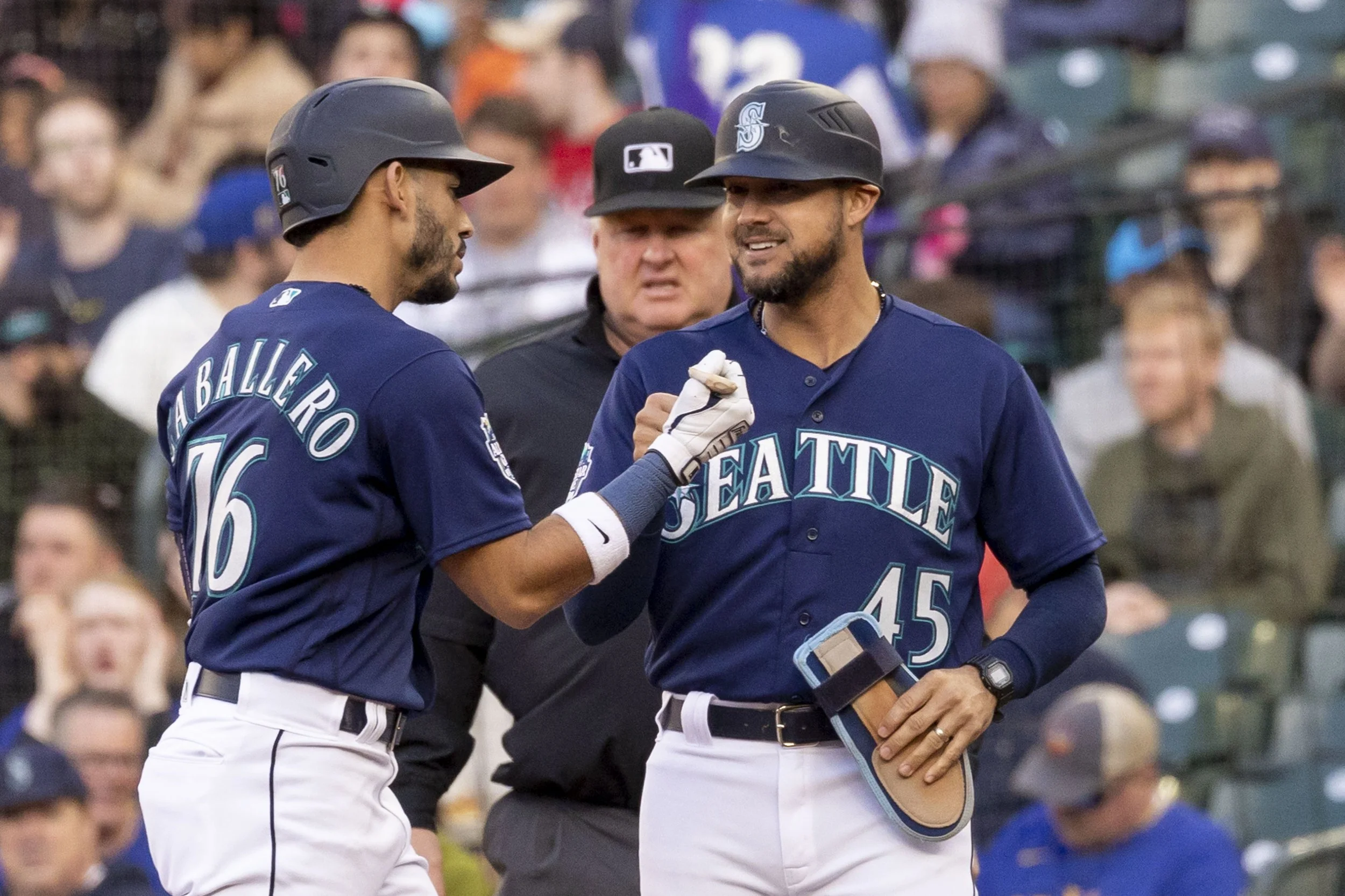 230508_MarinersVSRangers_LizWolter_028.JPG