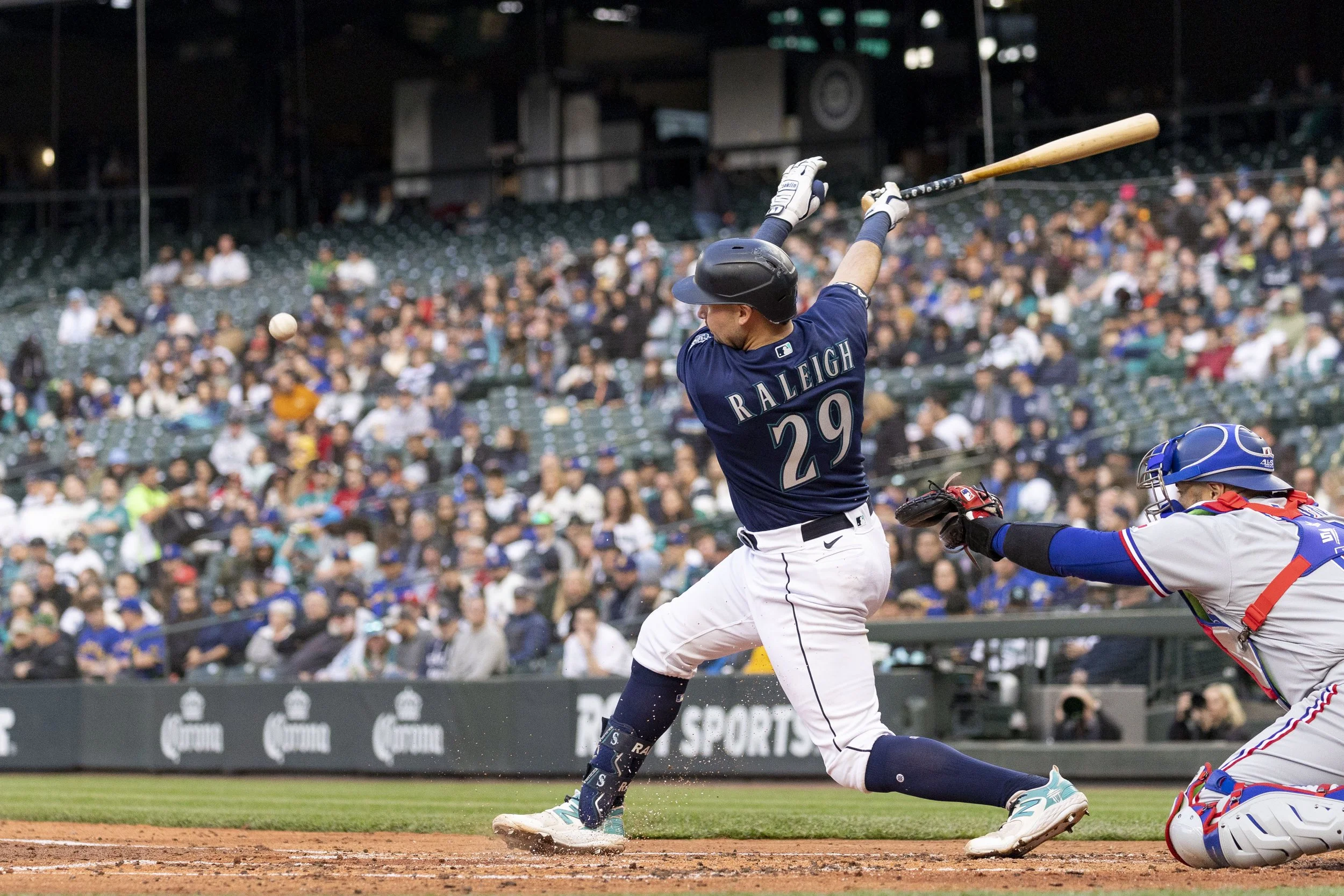 230508_MarinersVSRangers_LizWolter_042.JPG