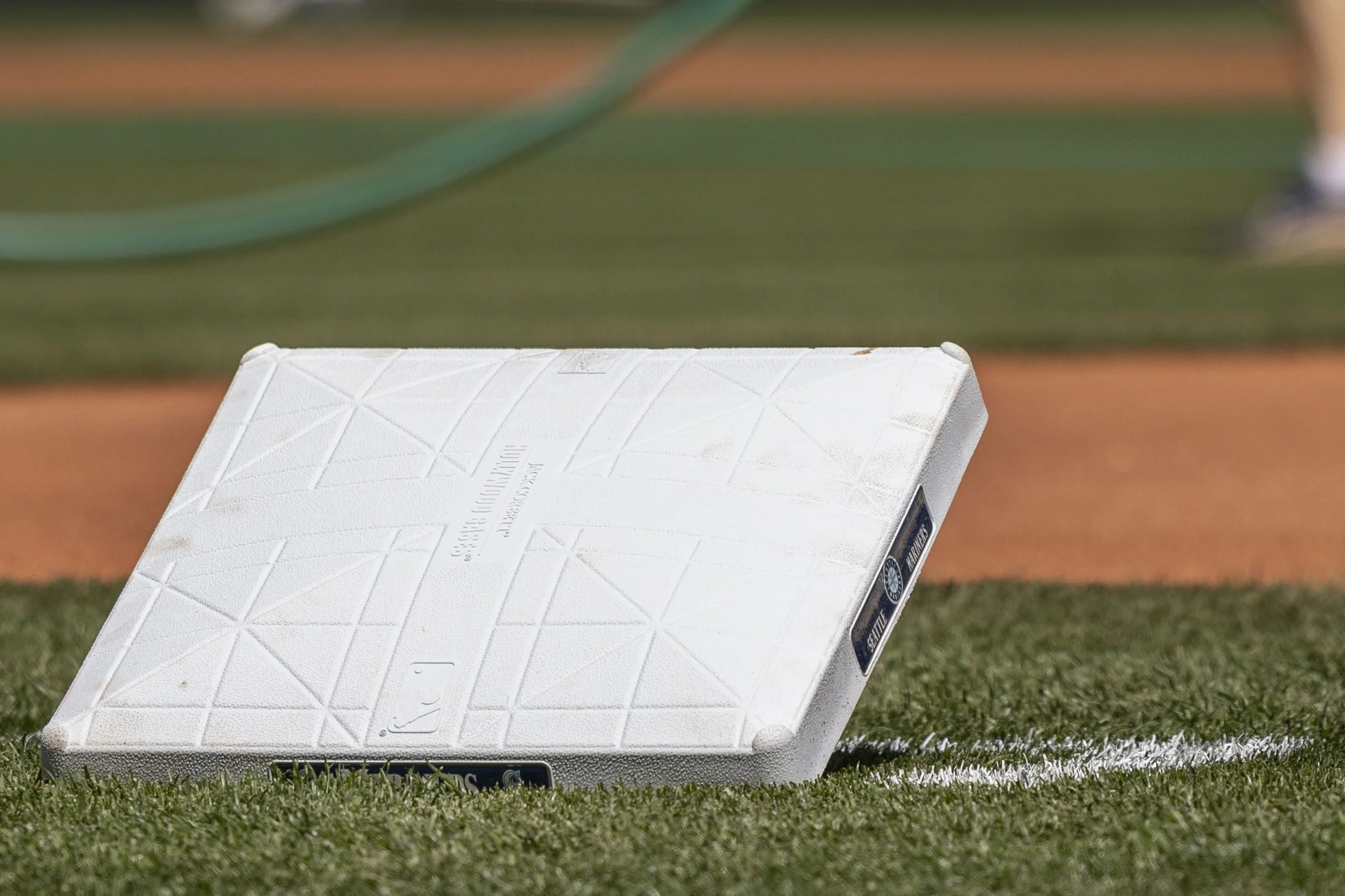 230510_MarinersVSRangers_LizWolter_002.JPG