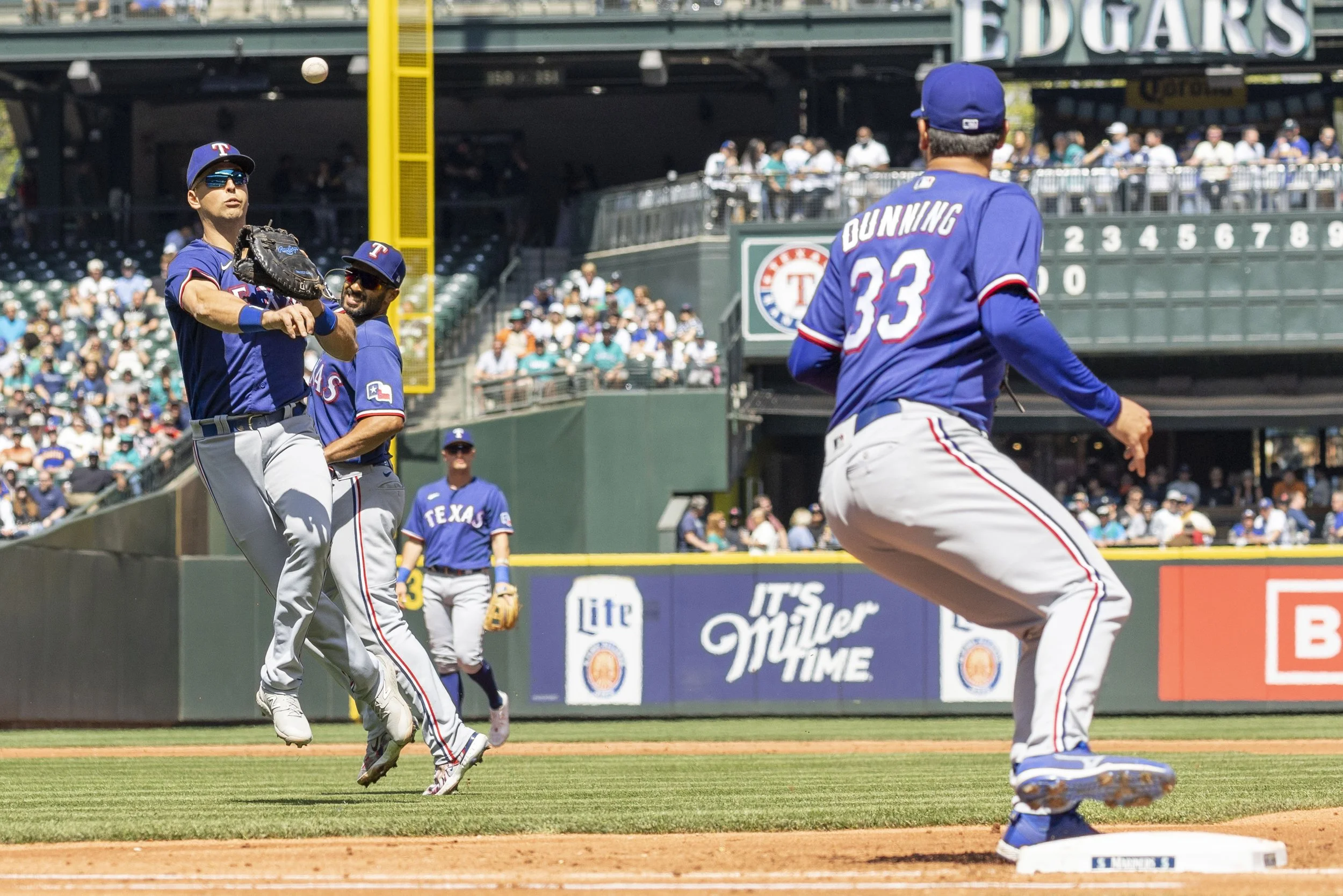 230510_MarinersVSRangers_LizWolter_026.JPG