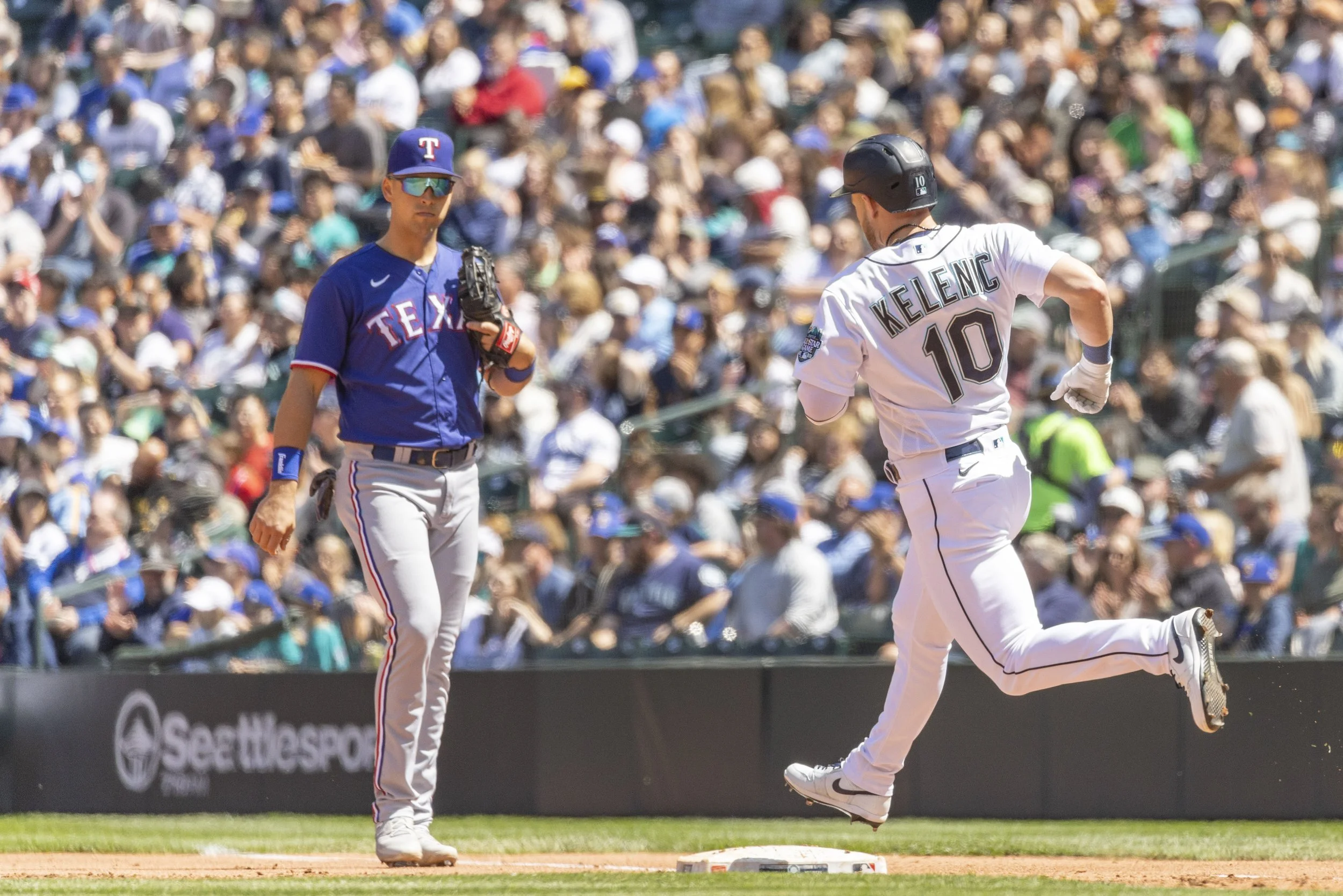 230510_MarinersVSRangers_LizWolter_048.JPG