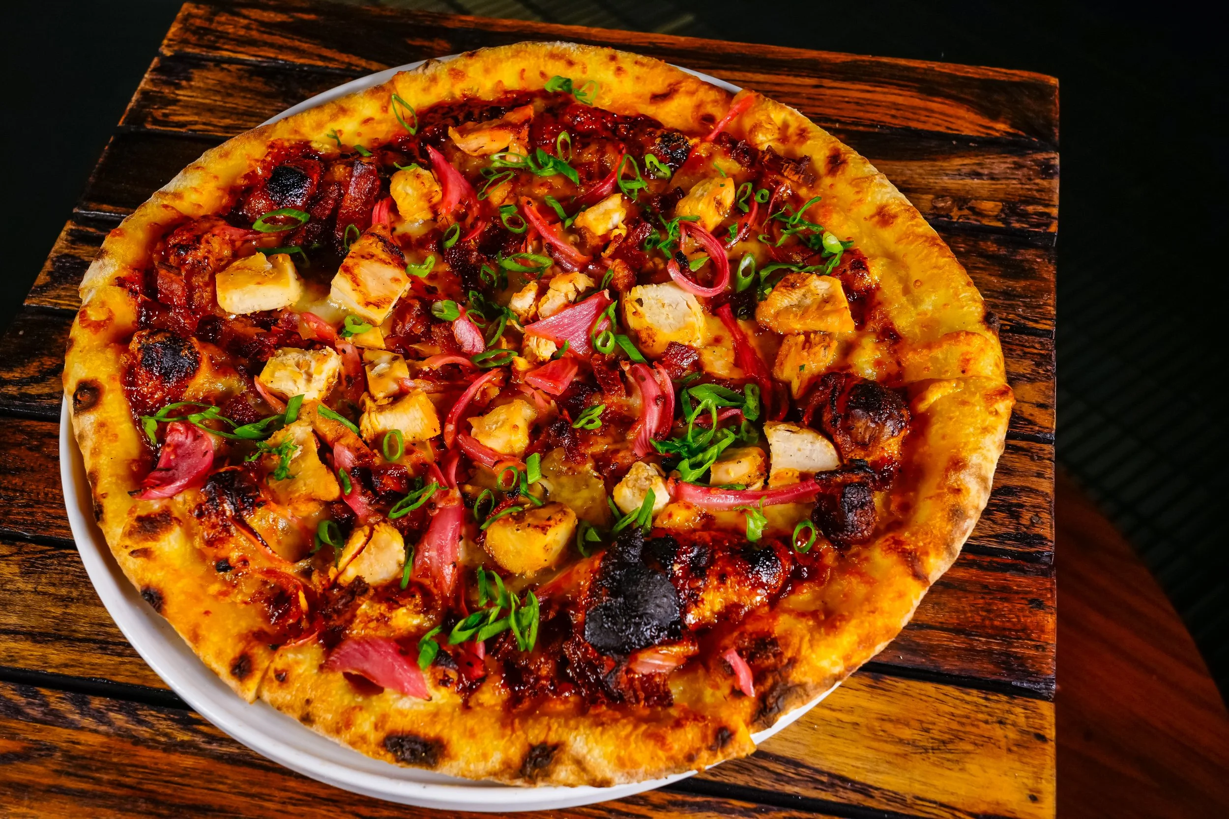 Hatback-BBQ Chicken Pizza_04-2025 JE.JPG
