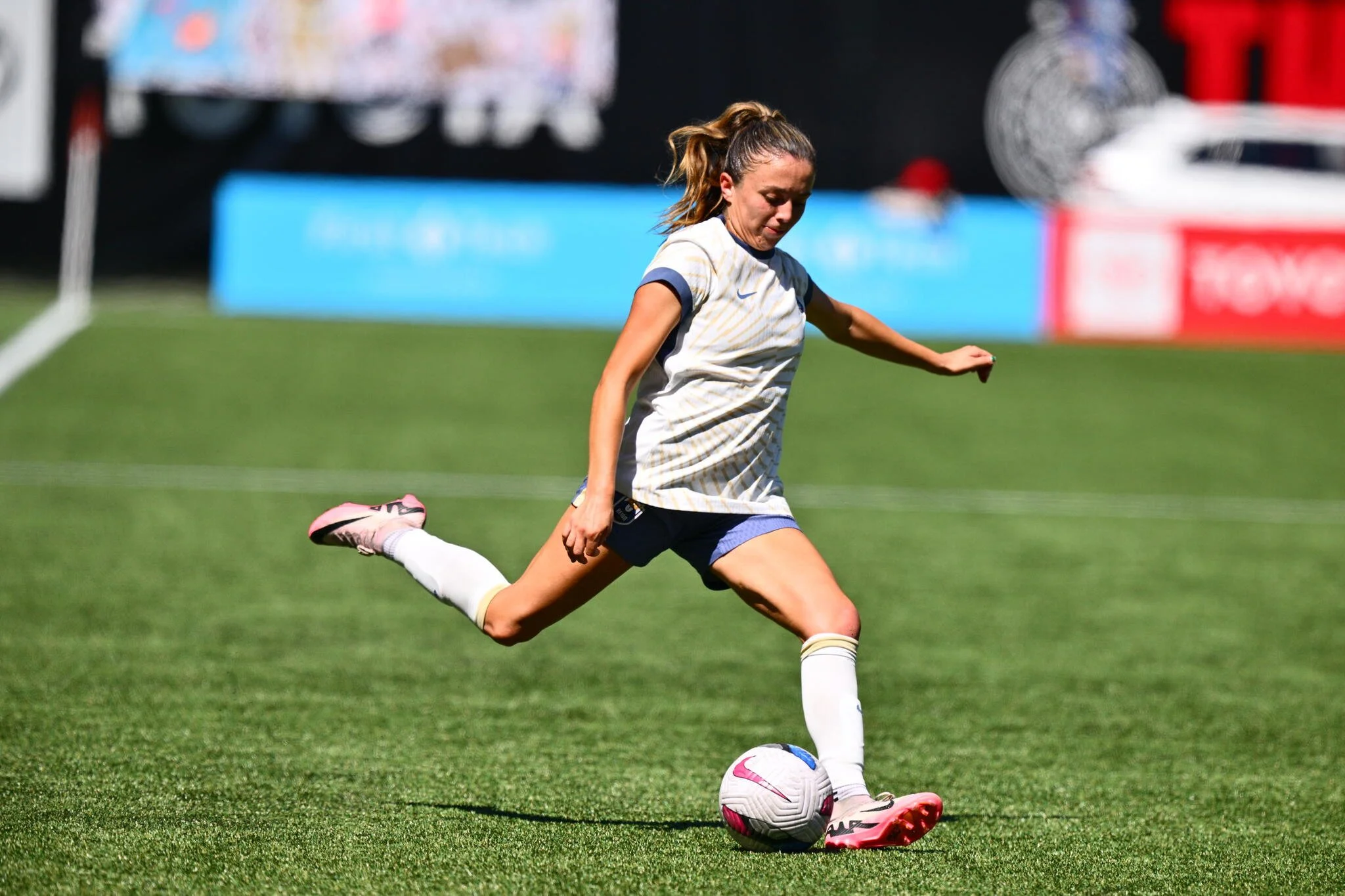 Seattle Reign Fall To Portland Thorns, 4-2, In 43rd Cascadia Clash
