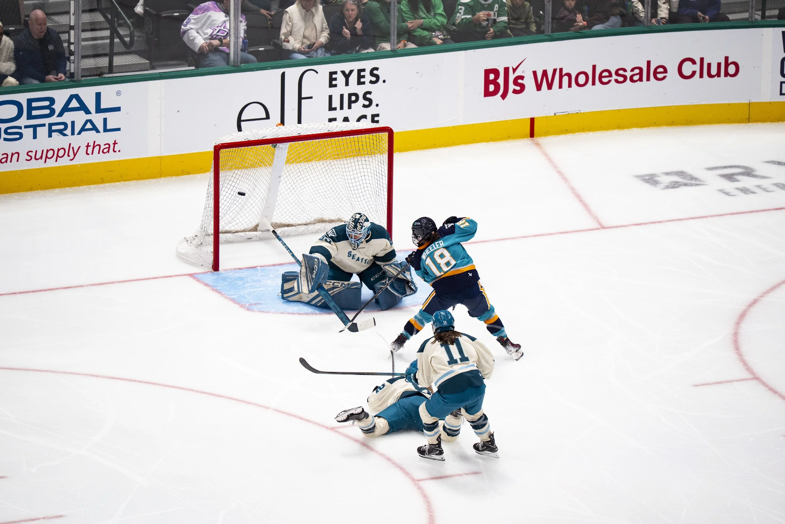 12282025_SEANYS_PWHL (2).jpg