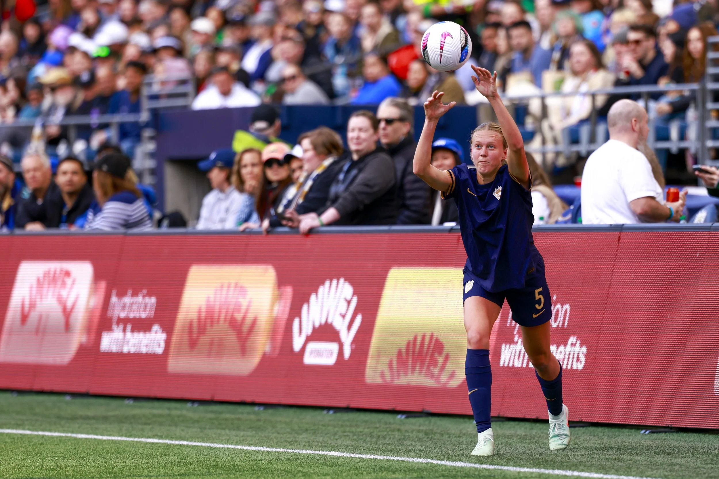 04122025_SEAORL_WOLTER (58).jpg