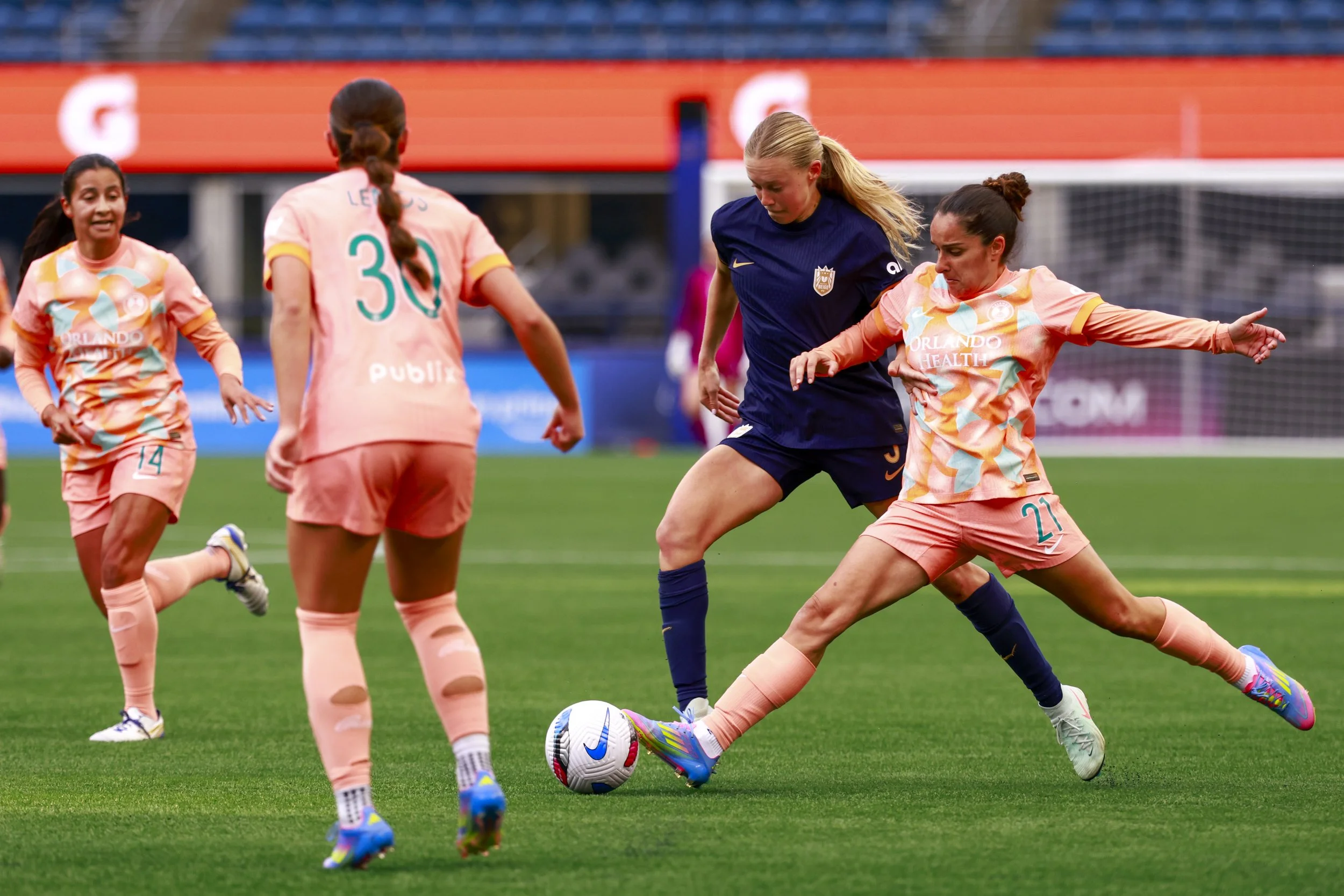 04122025_SEAORL_WOLTER (79).jpg