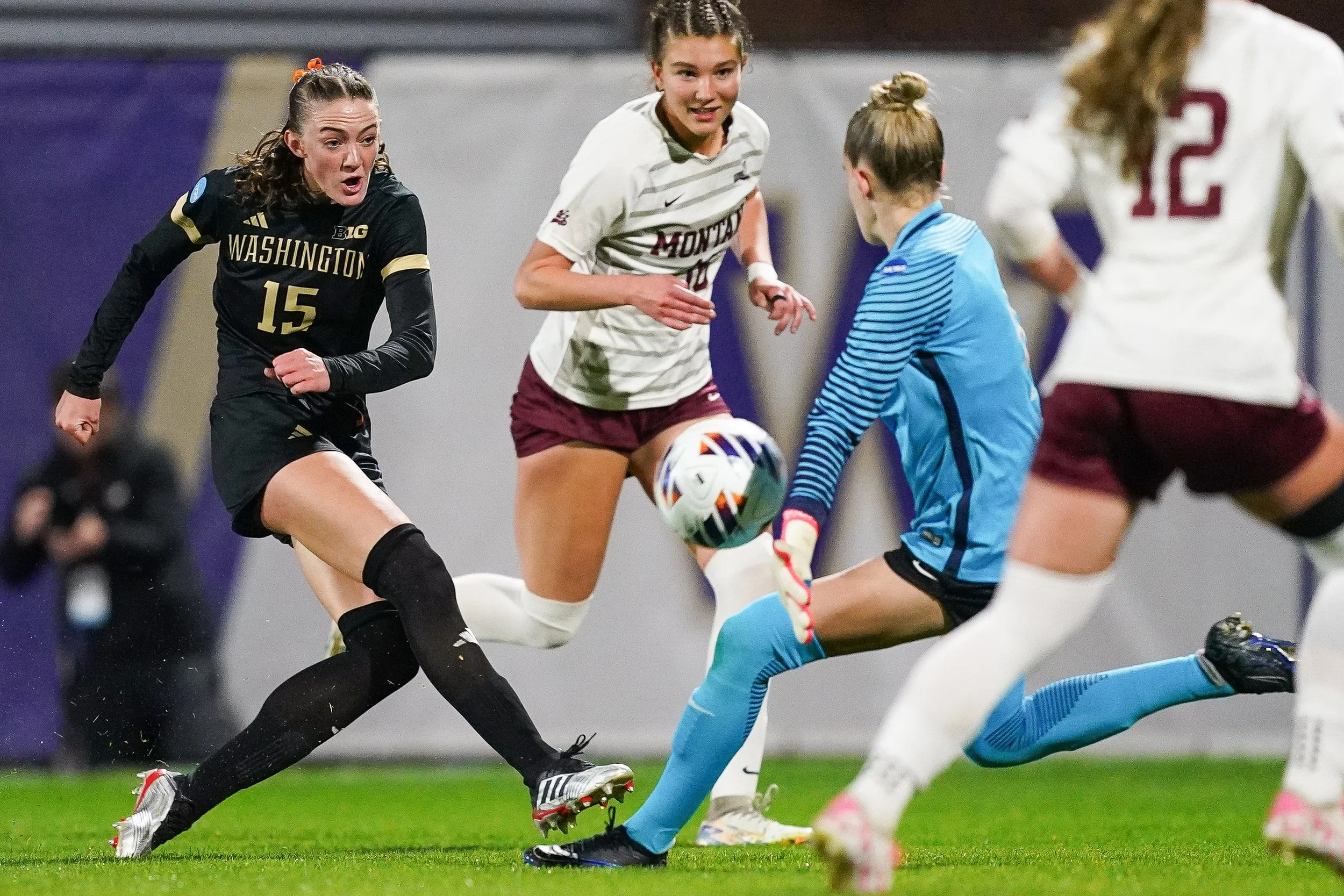 11142025_UWMT_HILLER (5).jpg