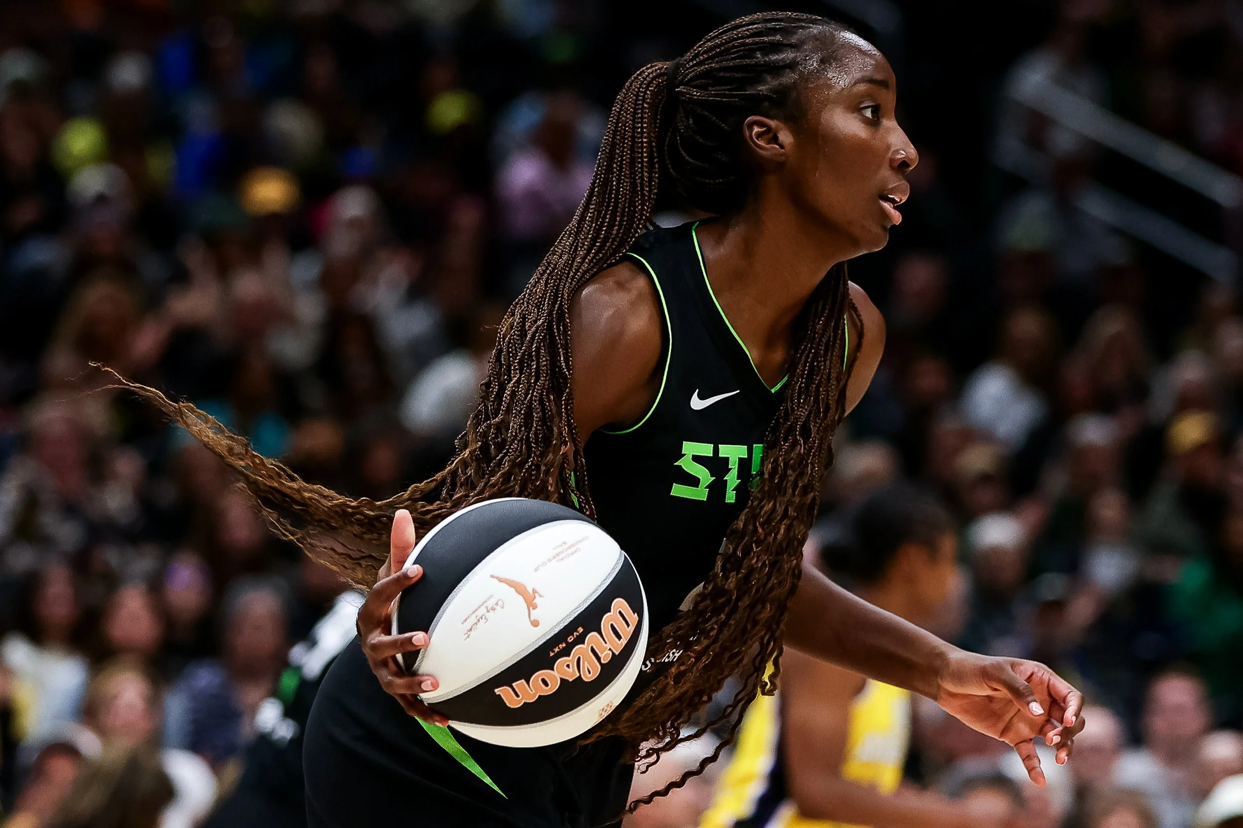 Storm’s Ezi Magbegor to Miss Six to Eight Weeks With Right Foot Injury