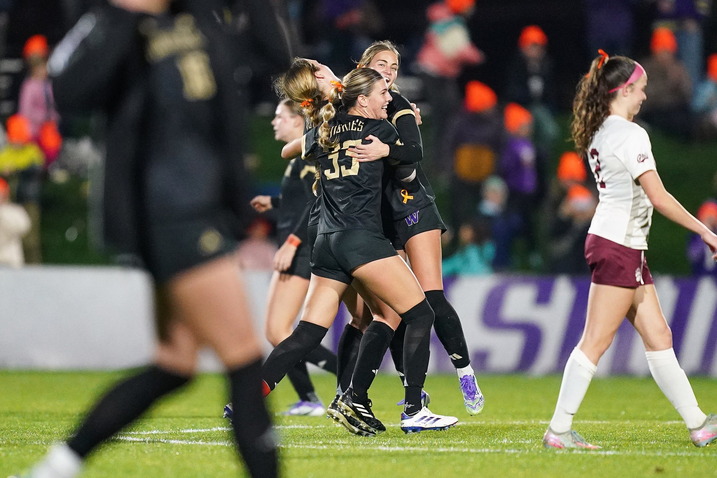 11142025_UWMT_HILLER (45).jpg