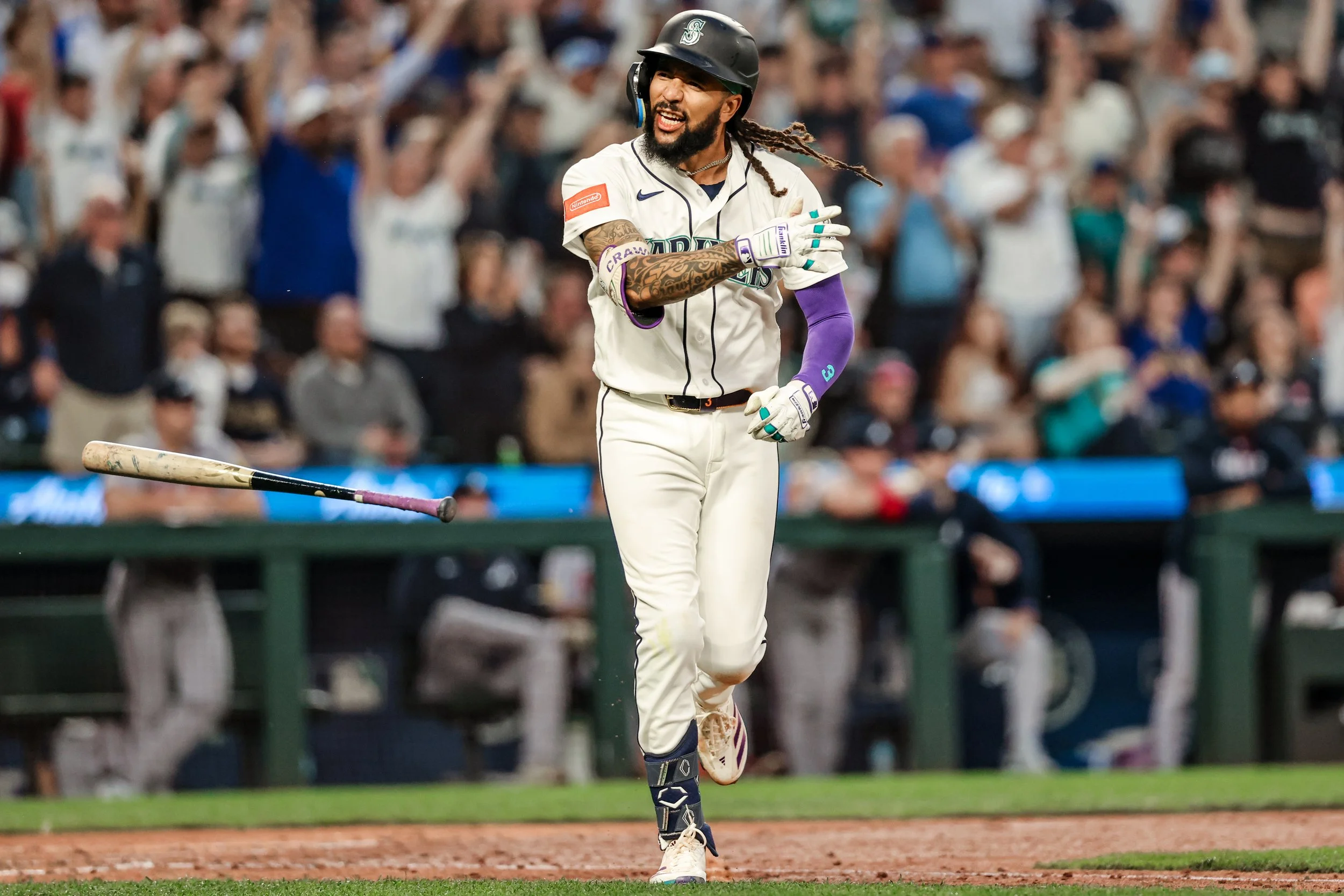 Brave in the Face of Adversity: Mariners Use Five-Run 6th Inning to Take Series Opener Against Atlanta