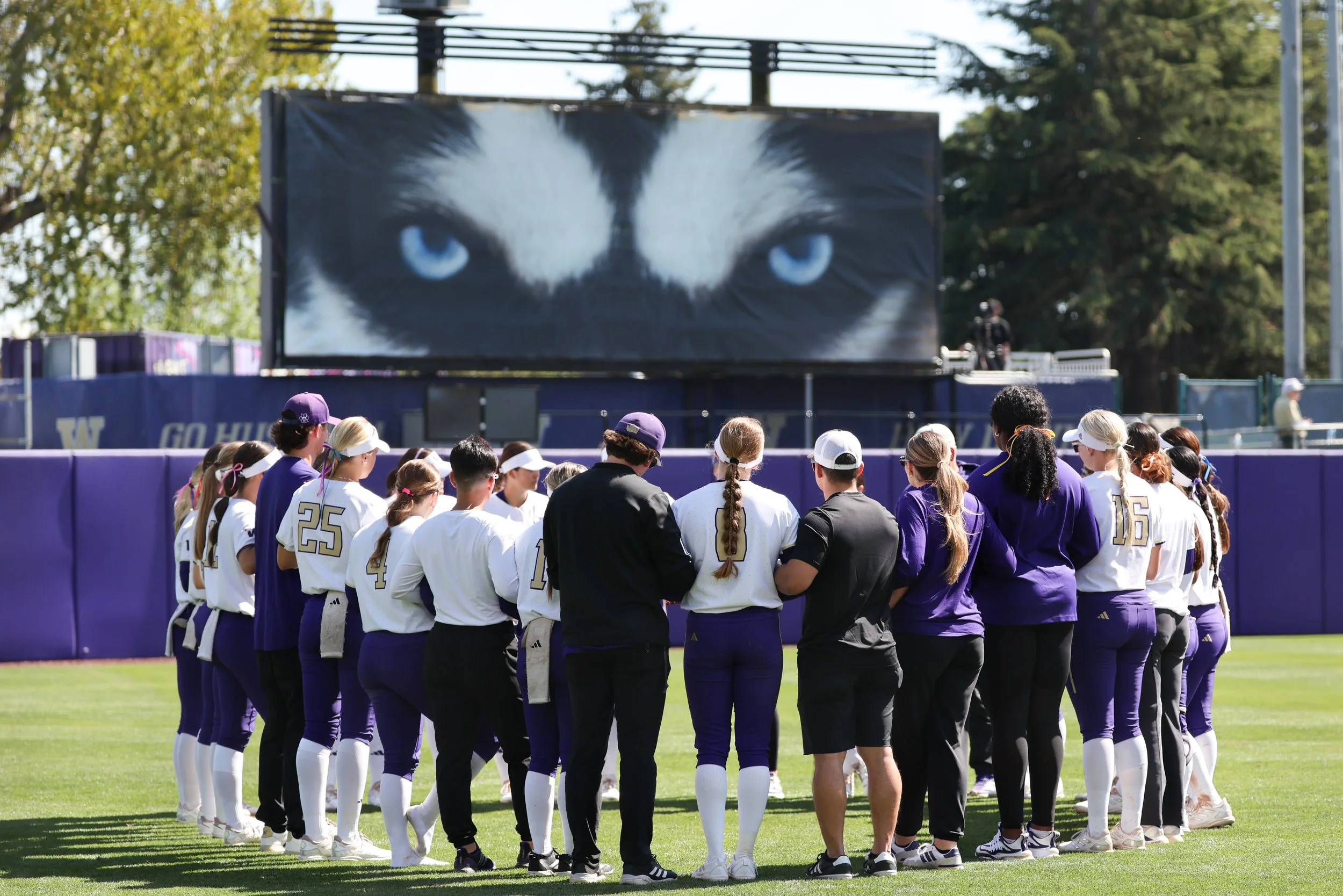 UW Softball Headed to Fayetteville, Set to Make 32nd Consecutive NCAA Regional Appearance