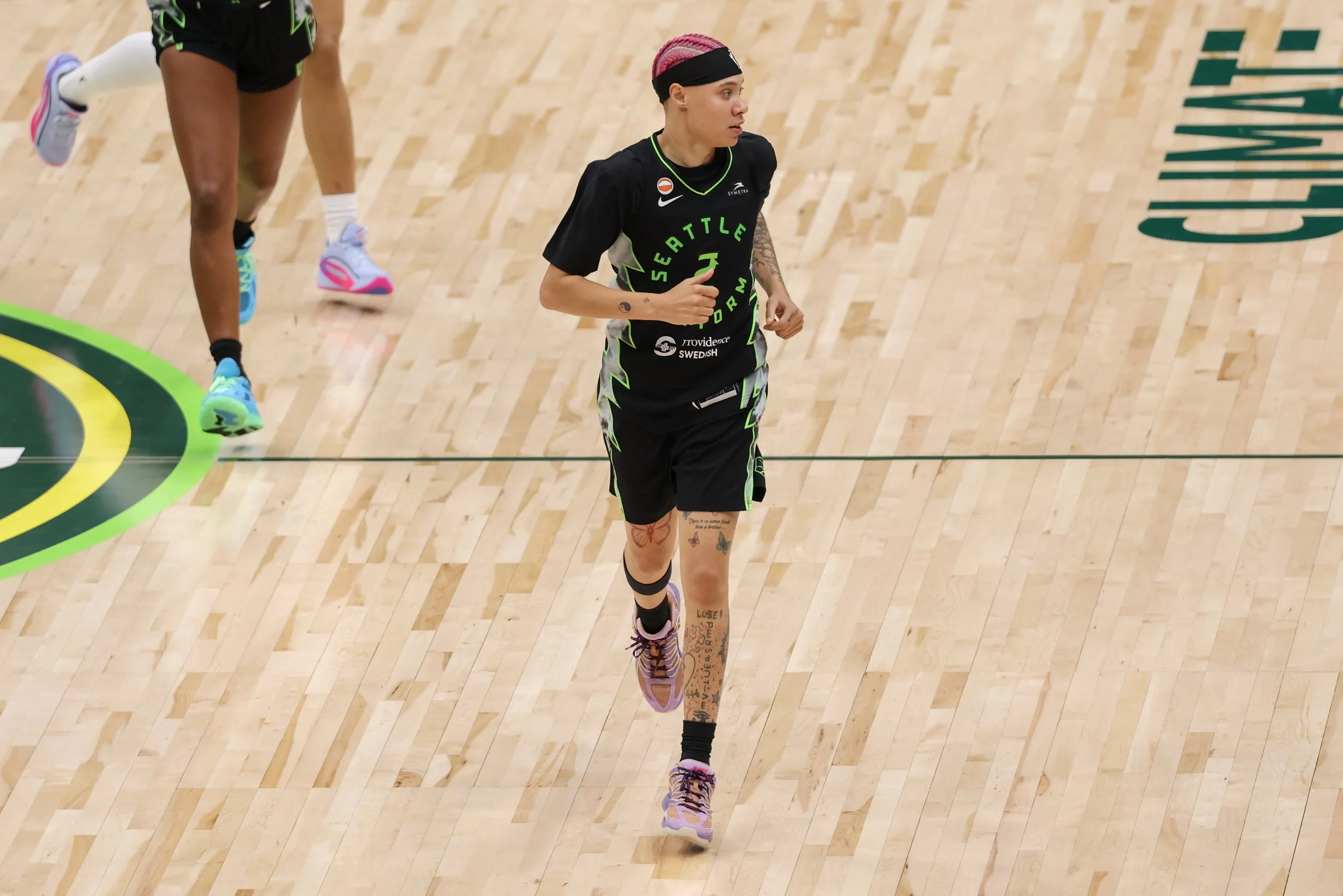 Seattle Storm See 5 Players Score in Double-Figures in 97-85 Win Over Washington Mystics