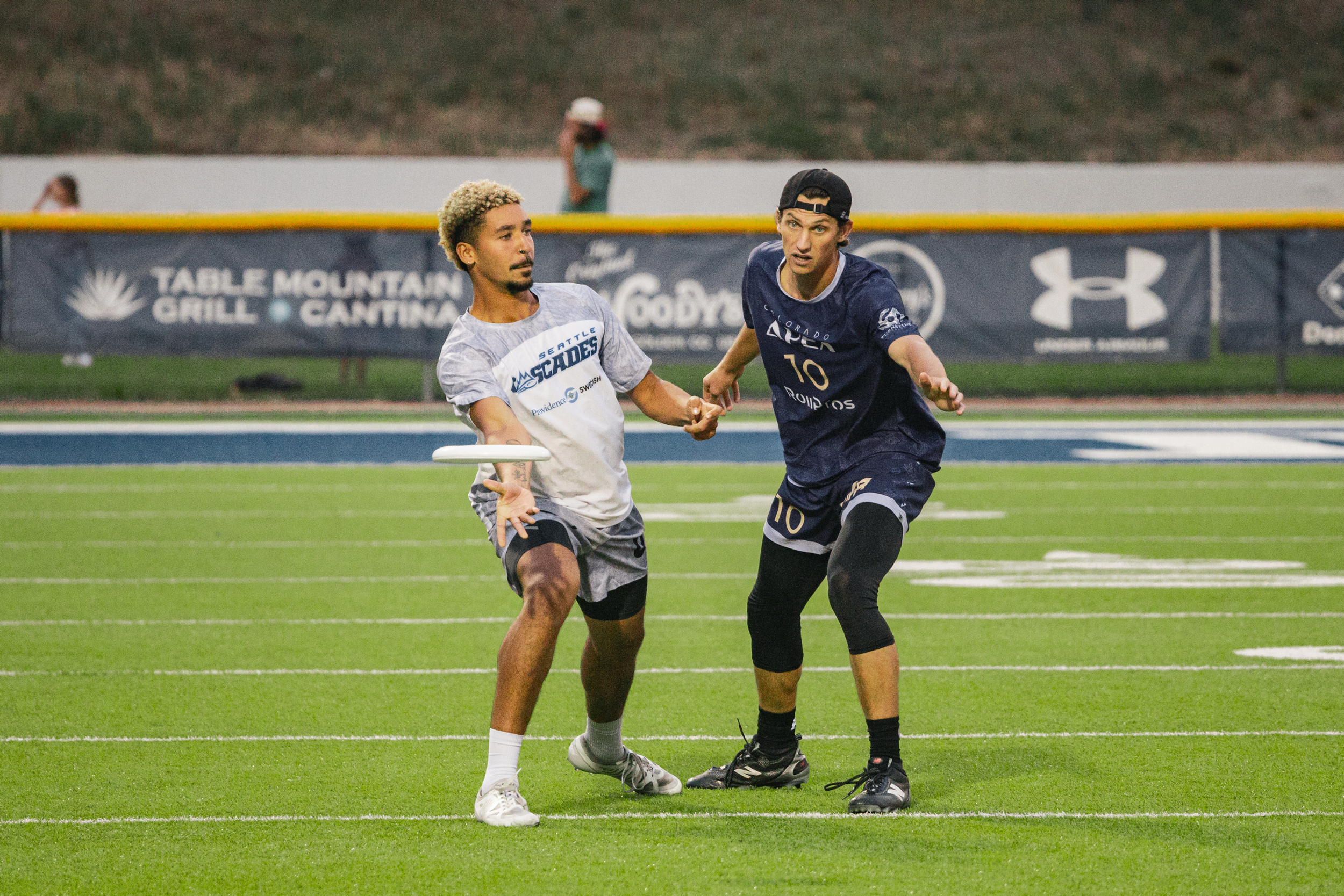 Seattle Cascades Down Colorado Apex 18-11
