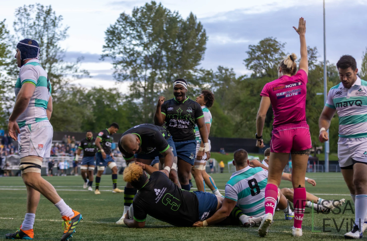 Seawolves dominate Jackals in 74-7 win to stay in playoff hunt ...