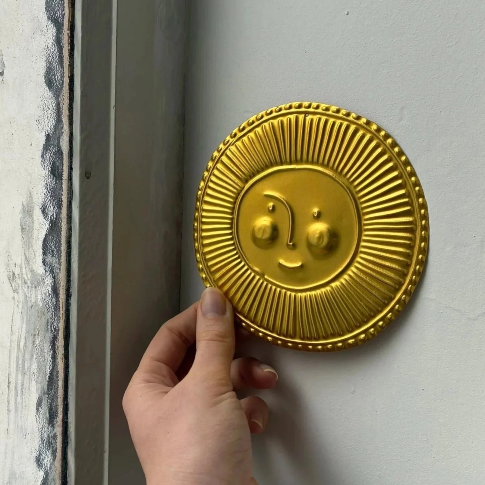 Soleil éveillé (décor mural)