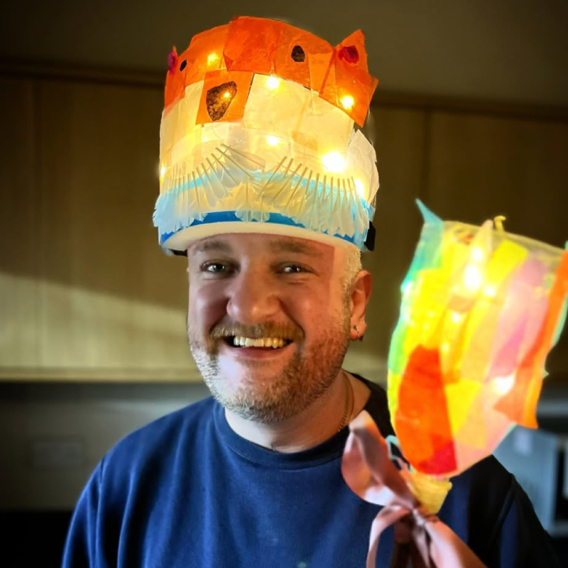 Family Workshops: Headdress Decorating