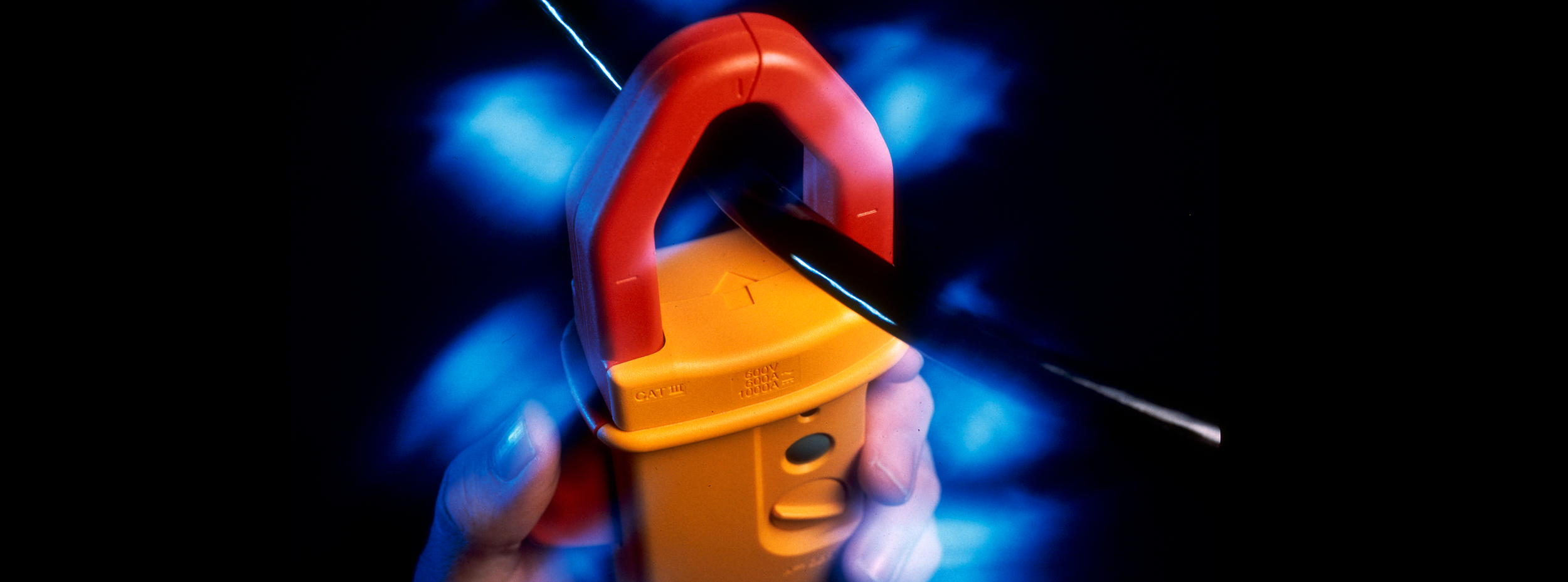 clamp meter arrow 3.png