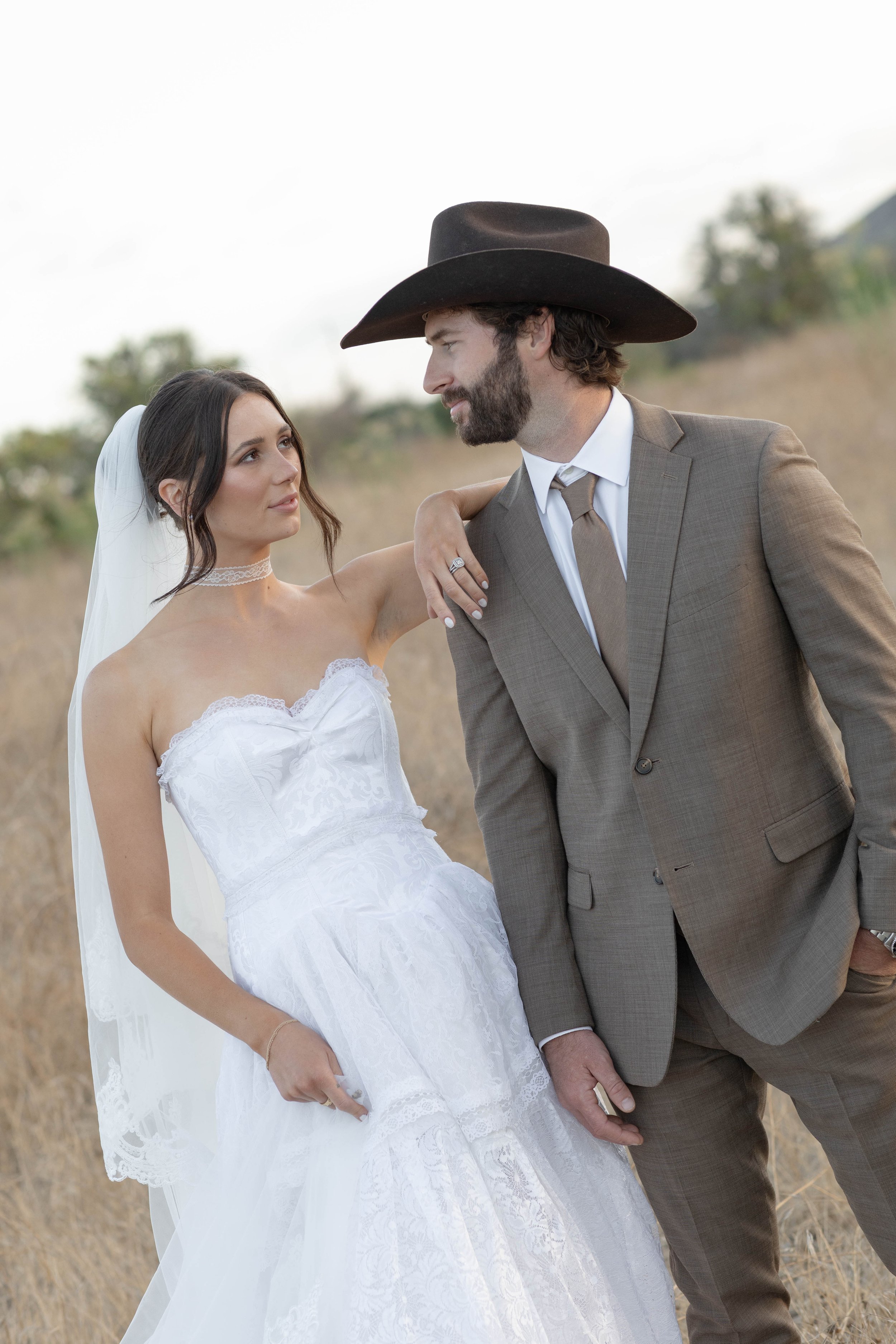 A Romantic Wedding Editorial at Swanner House in Southern California