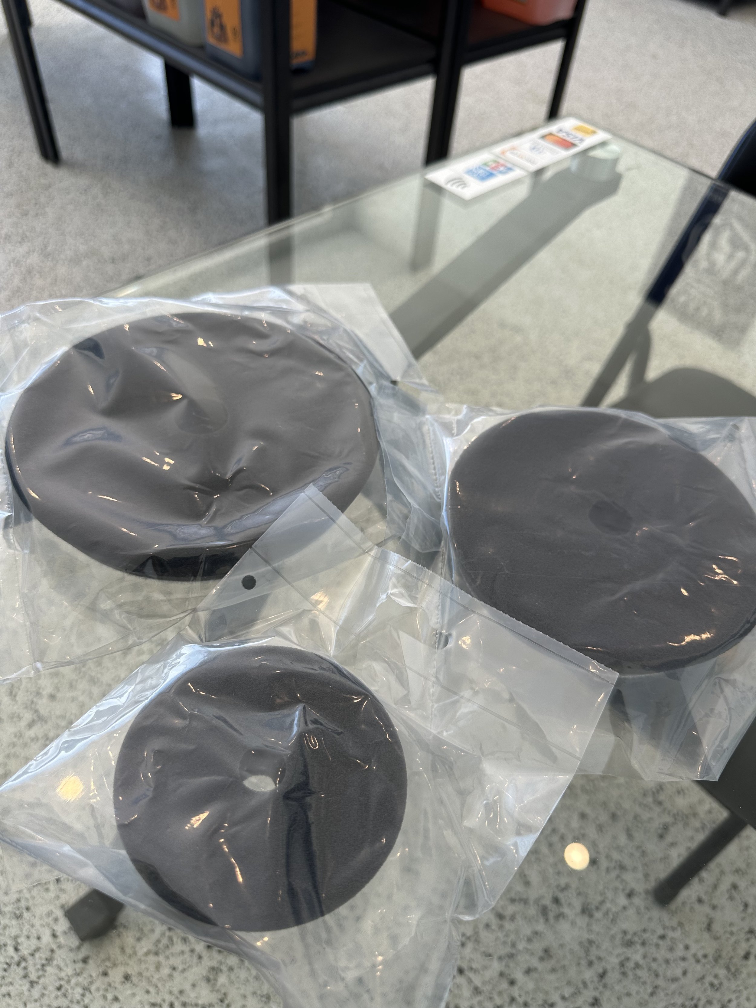 Tampon de polissage ultra doux en mousse noir