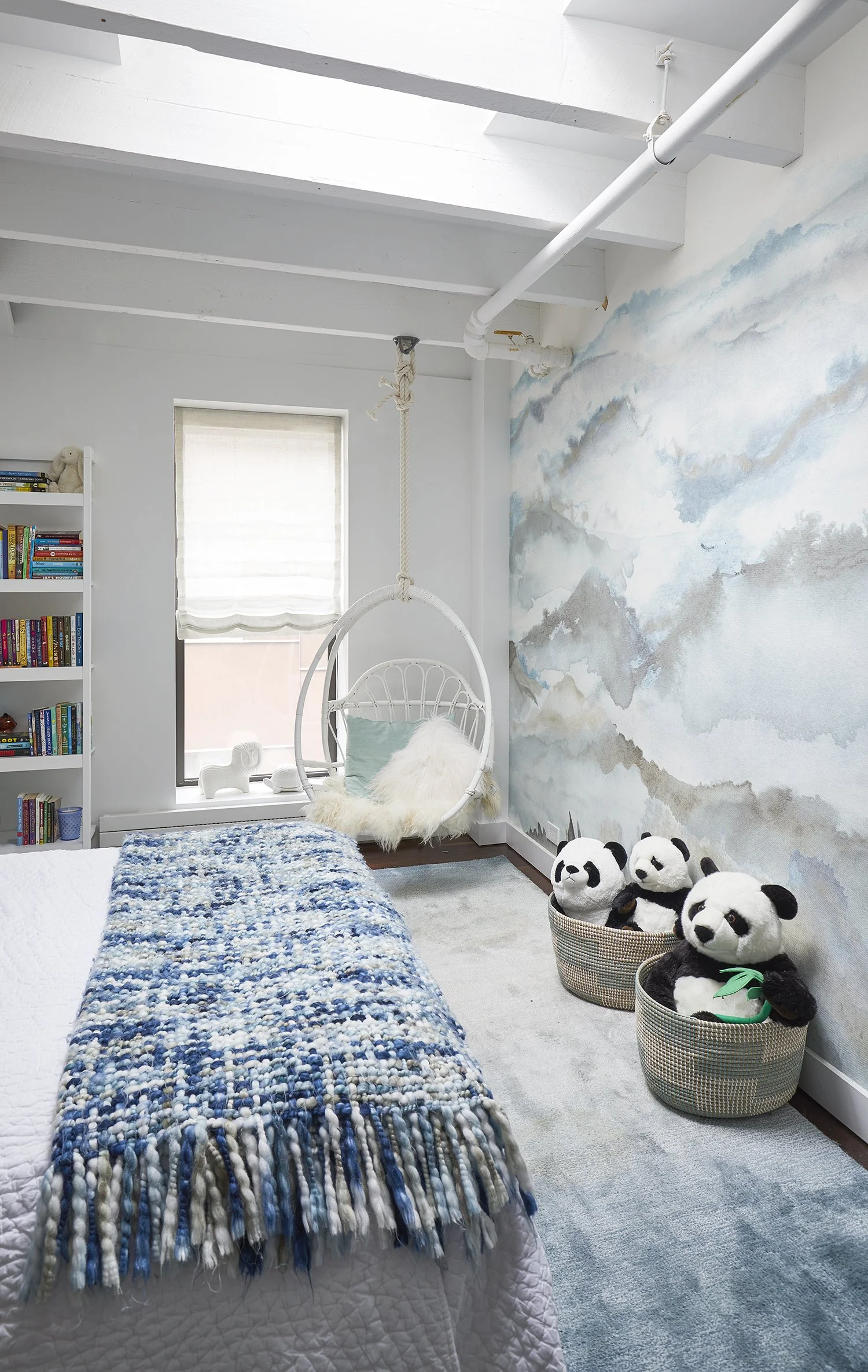 caties_bedroom_008.jpg