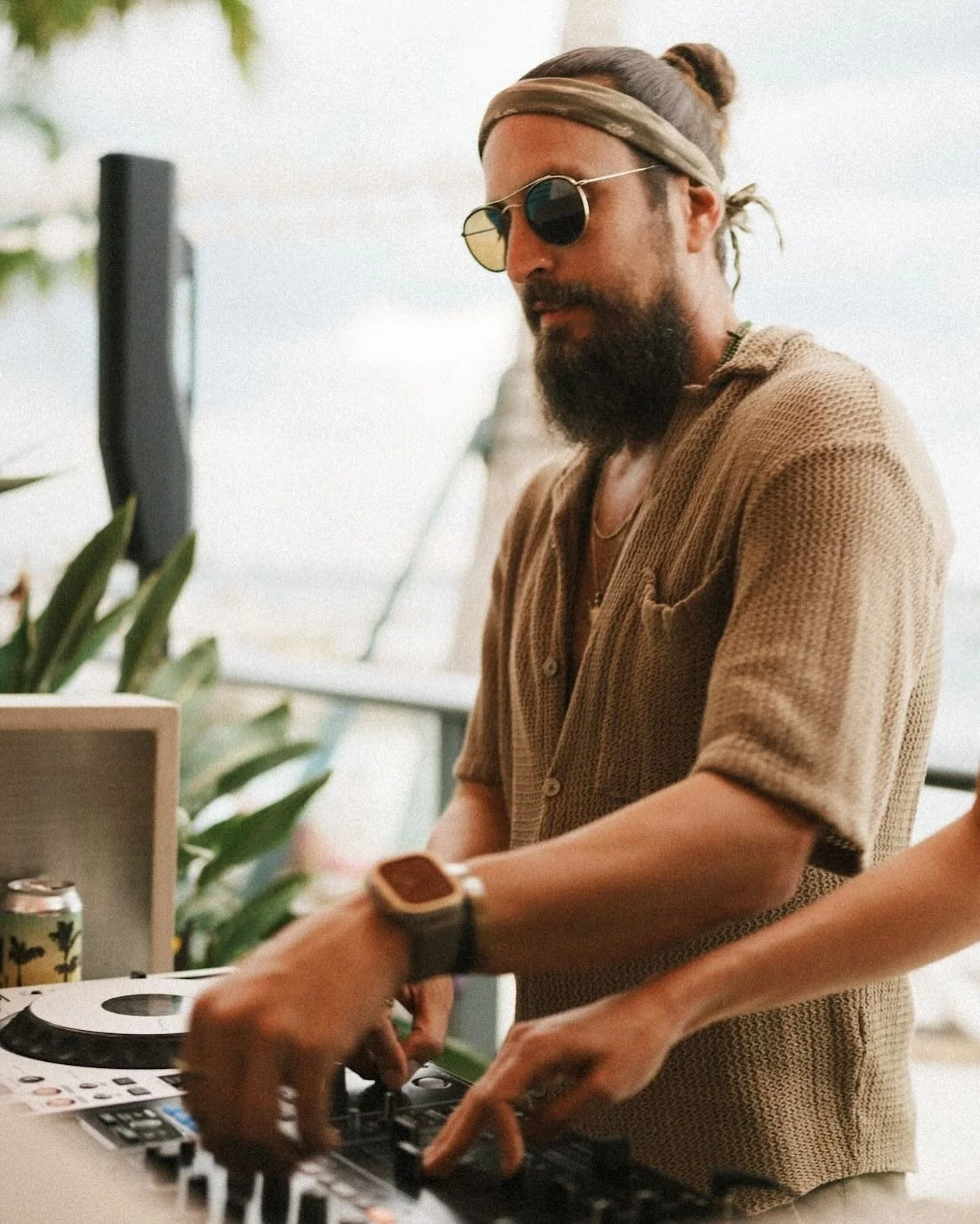 Let&rsquo;s make some waves 
DJ lineup looking 🔥🔥