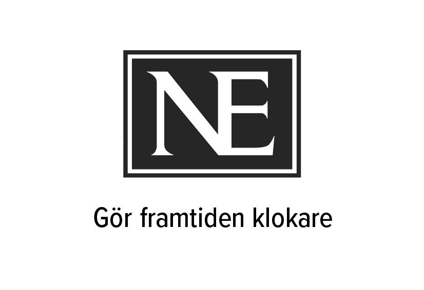 Svart bakgrund med en vit och svart rektangulär logotyp i mitten, med bokstäverna N och E i vitt.