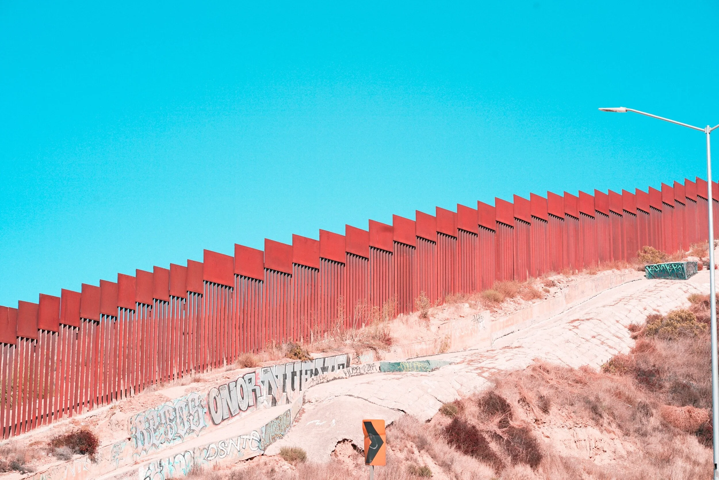 5 BIG REASONS TO PAY ATTENTION TO WHAT’S HAPPENING AT THE BORDER RIGHT NOW