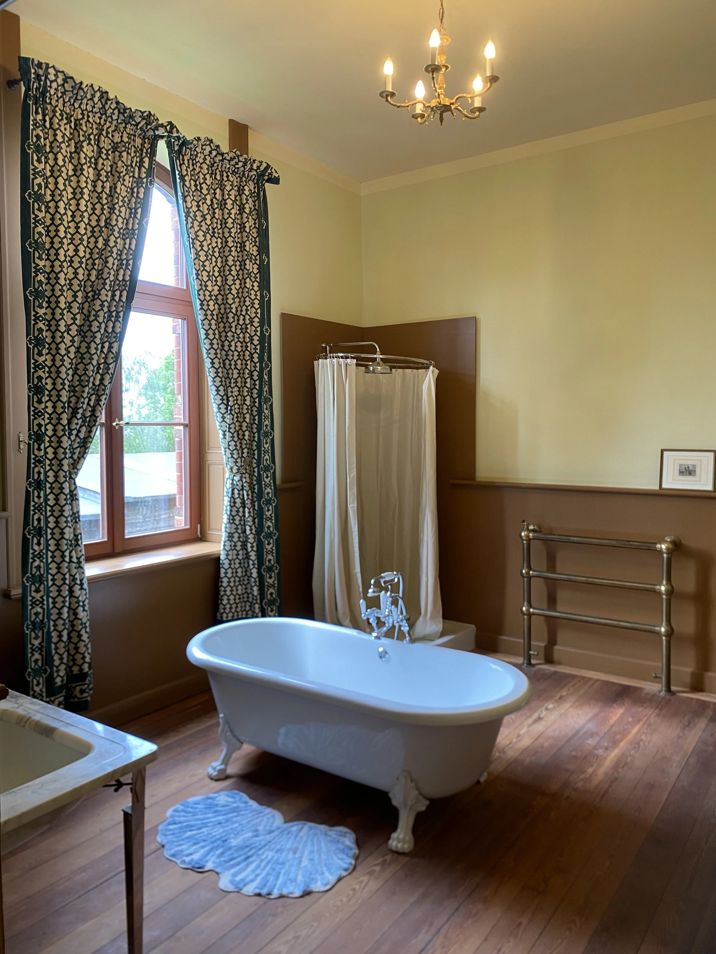 "Glamping im Gutshaus" - unsere Mäzenaten-Suite