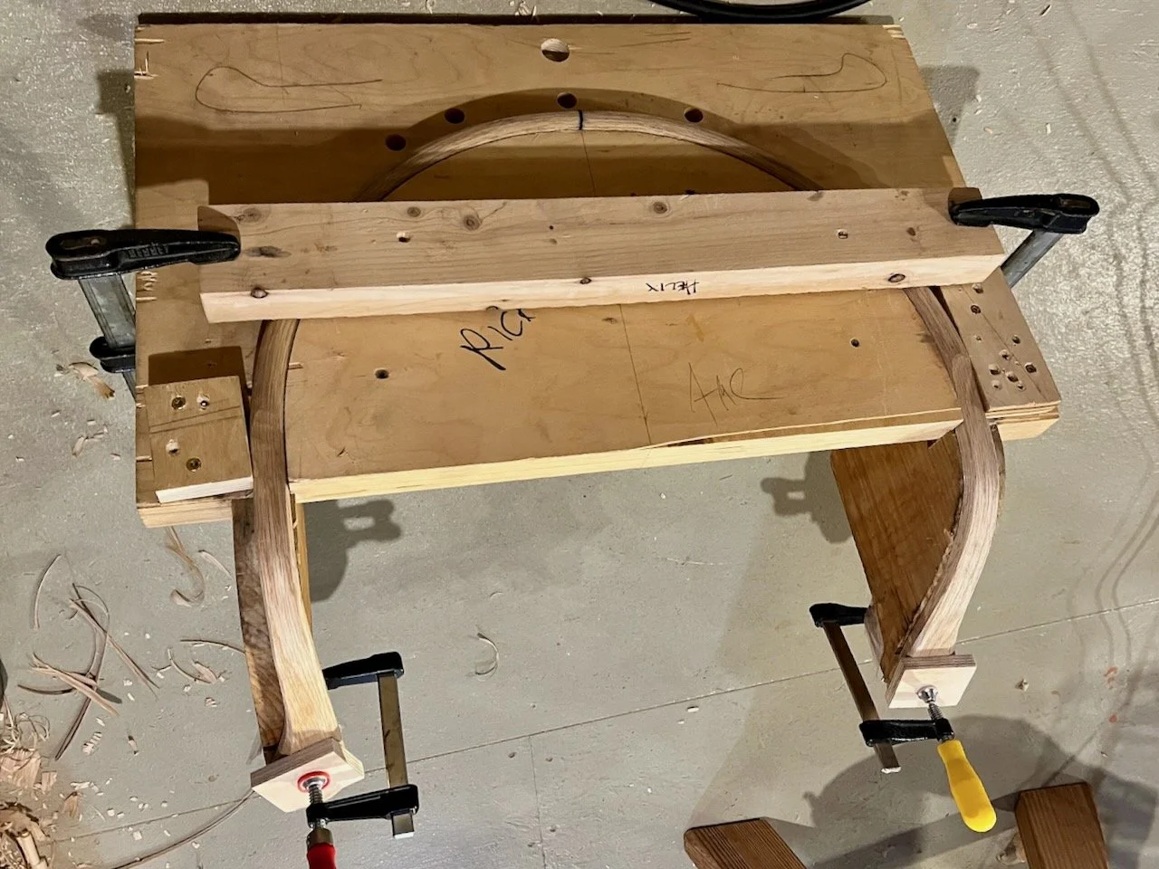 Arm bow bending form