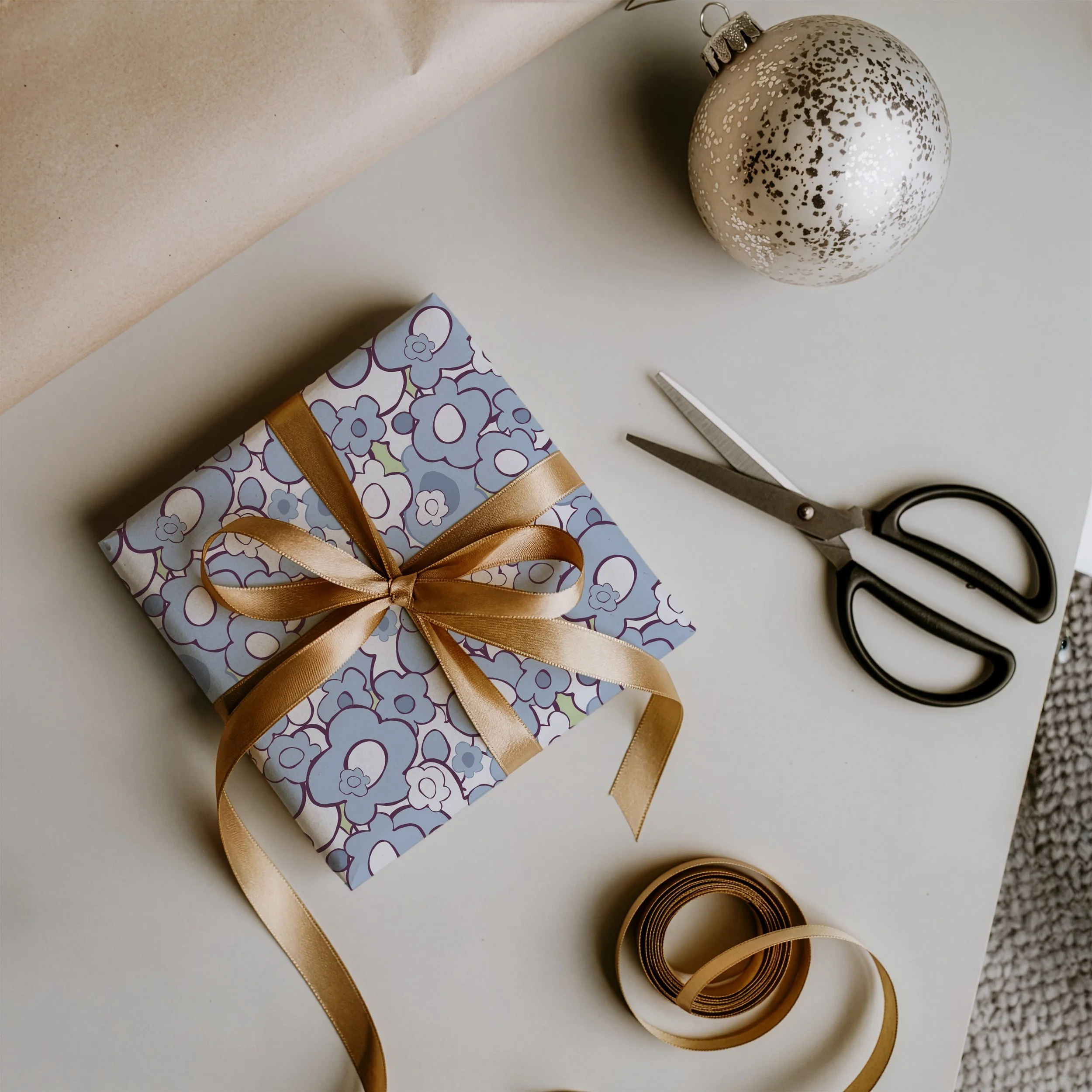 BlueBlue-BudsDitzy-MockPresent.jpg