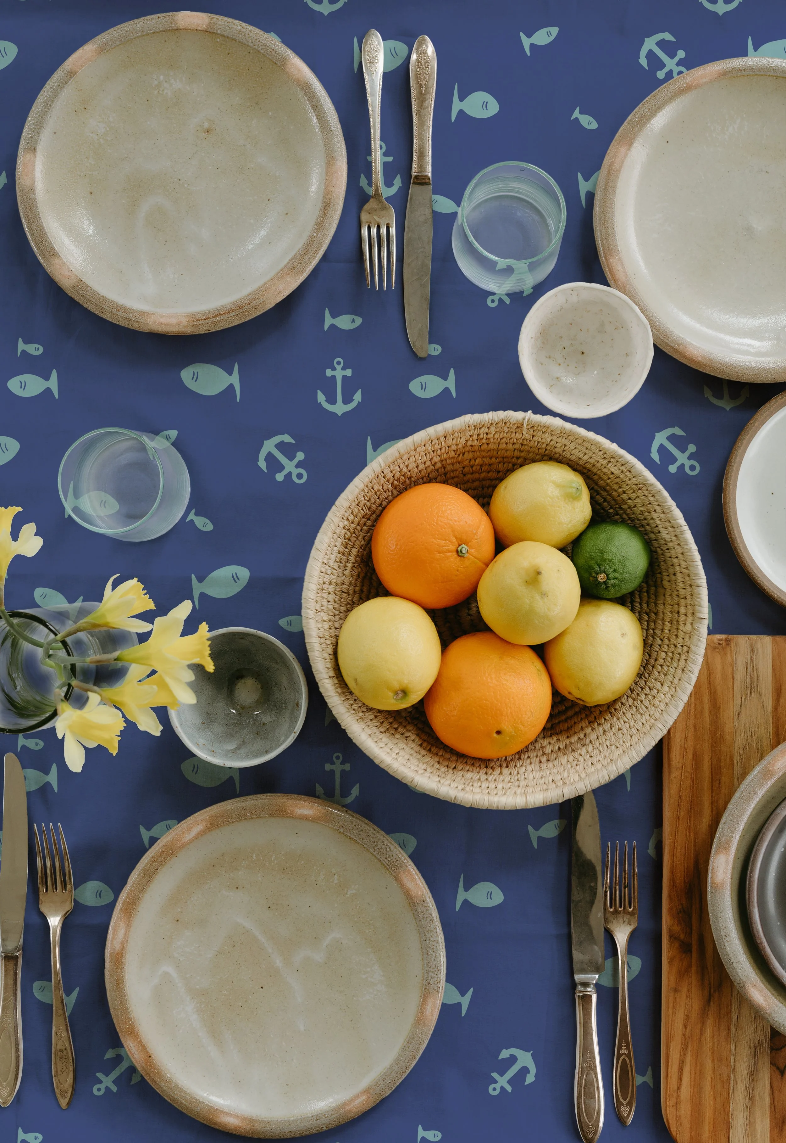 Teal-AnchorsFish-MOCK-Tablecloth.jpg