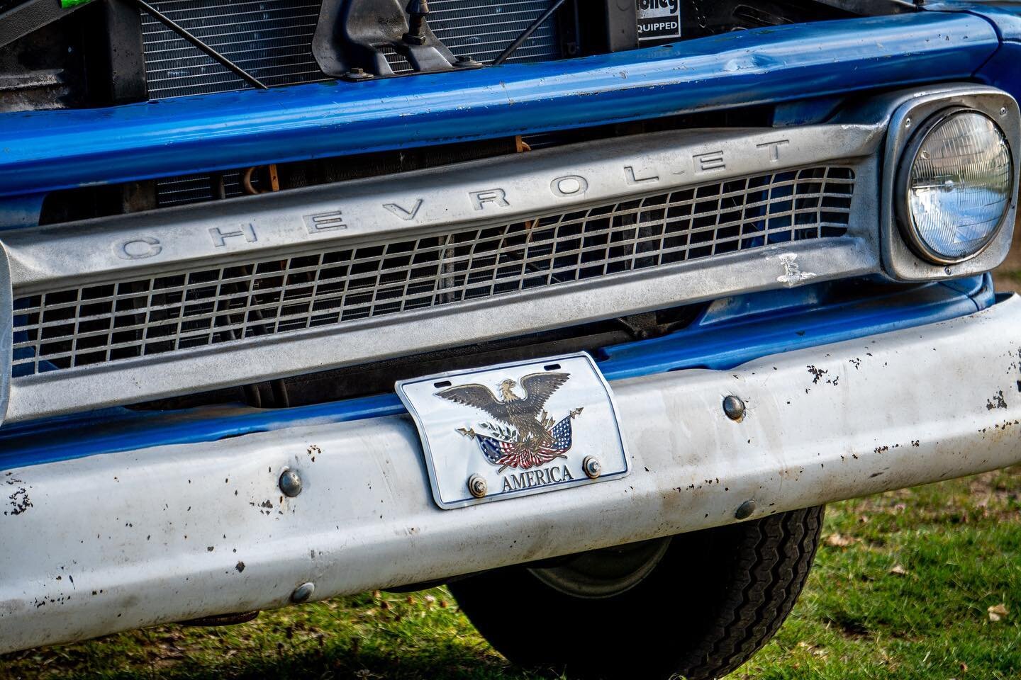 🎶Baseball, hot dogs, apple pie and Chevrolet🎶 in the good ol&rsquo; USA🇺🇸

Happy 4th of July!

#happy4thofjuly #racing #america #independenceday #americanmotorsports #usa #usa🇺🇸 #motorsports #dragracing #dragstrip #chevy #chevytrucks #vintagetr