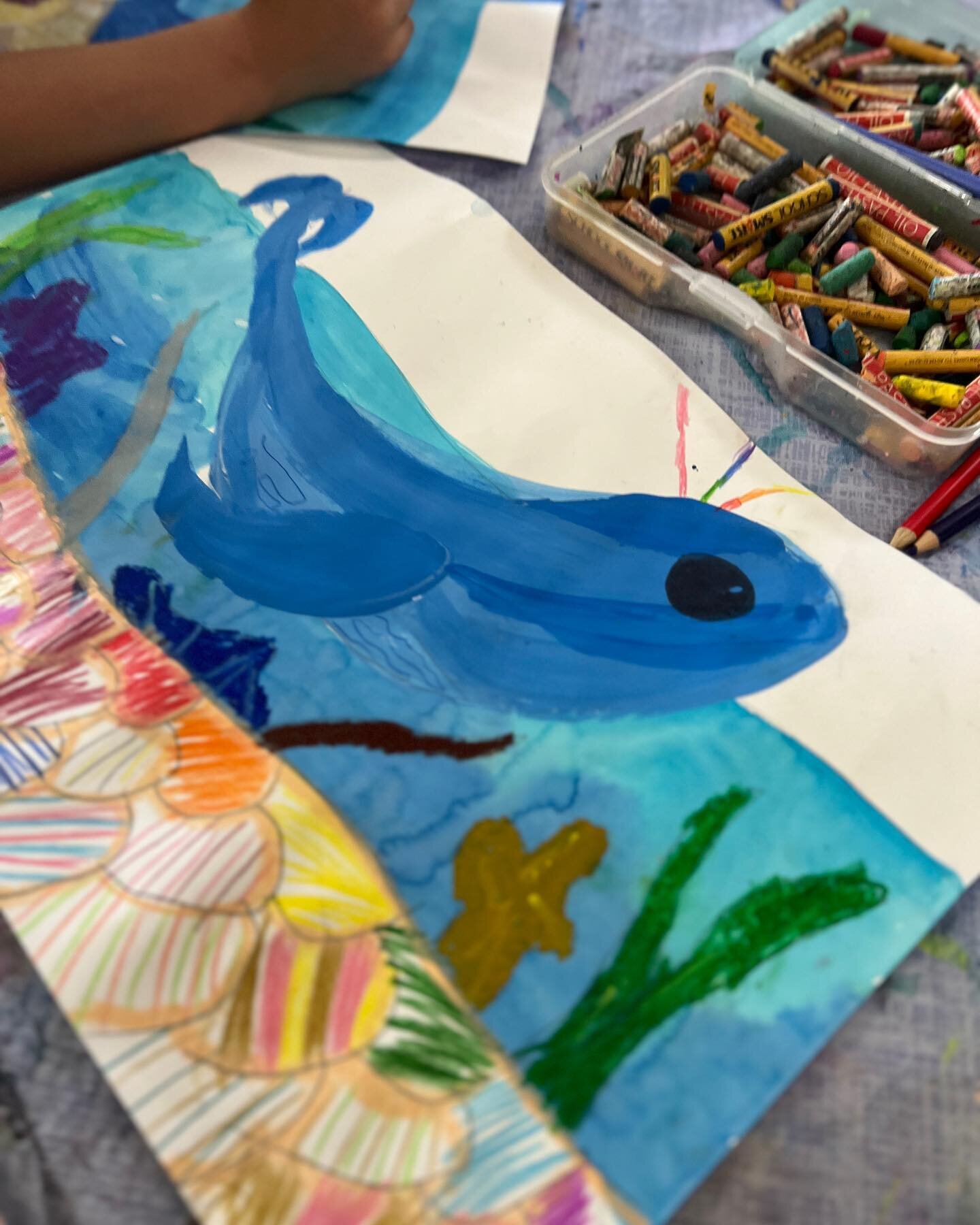 Finishing up this piece and moving on to the next! Check out all of the amazing value and patterns they created this week! 💕🎨🐳

#artteacher #dallas #dallasart #artforkids #kidart