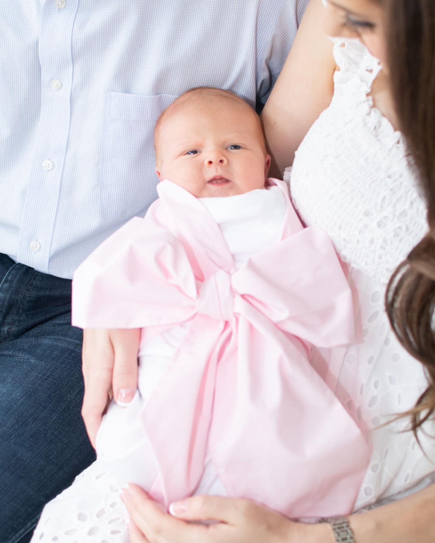 I mean 🥰 The most precious little face!! I can&rsquo;t handle the cuteness! 

#dallasnewbornphotographer #dallasphotographer #dallas