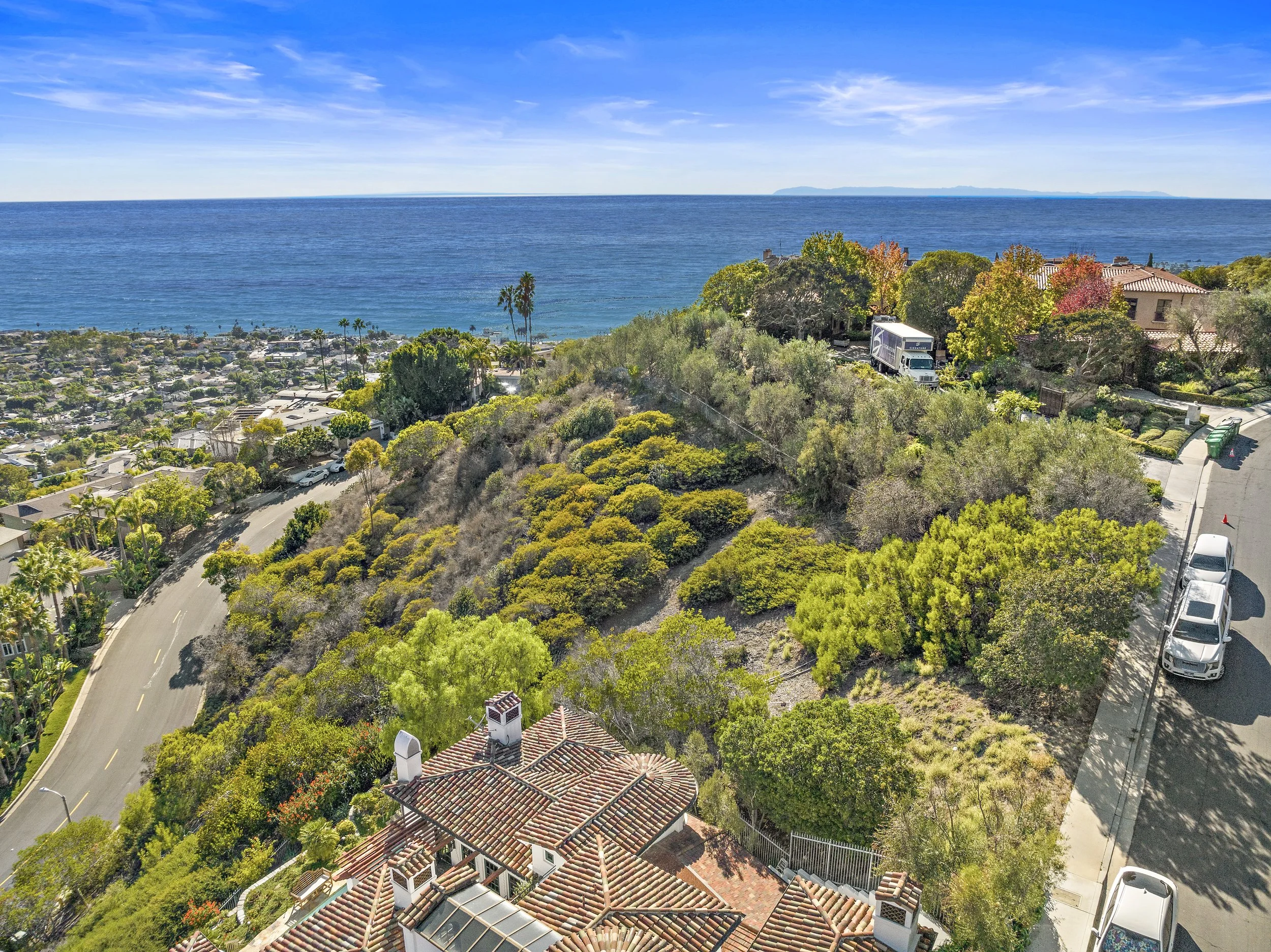 For Sale — Main Beach Realty