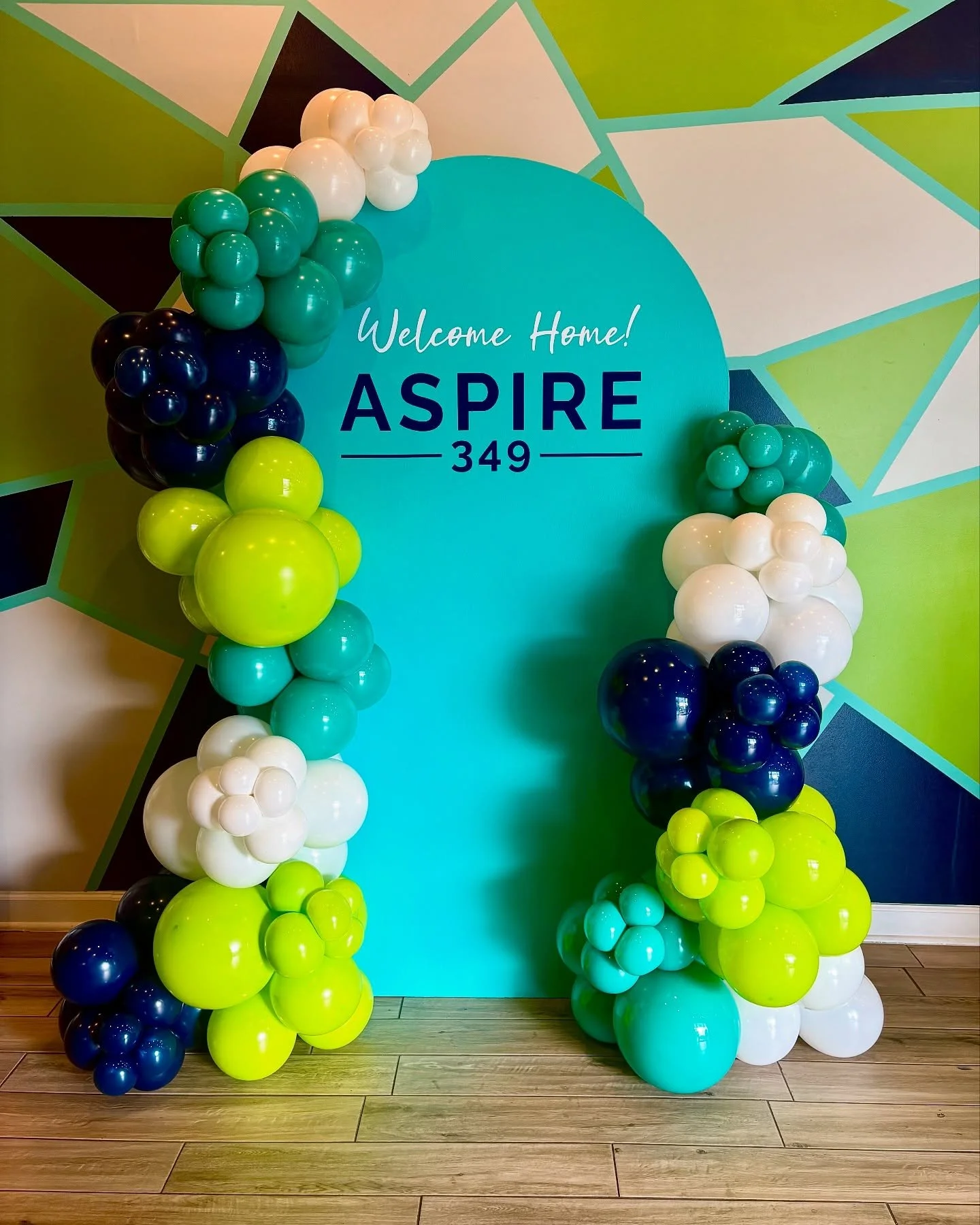 Welcomed home @aspire349 residents in style! ✨
-
Book our backdrop + garland package today for your next event and 𝙘𝙧𝙤𝙨𝙨 𝙤𝙛𝙛 𝙙𝙚𝙘𝙤𝙧𝙖𝙩𝙞𝙣𝙜 from your to do list!

Let the pros handle it so you don&rsquo;t have it! 

Click the link in ou