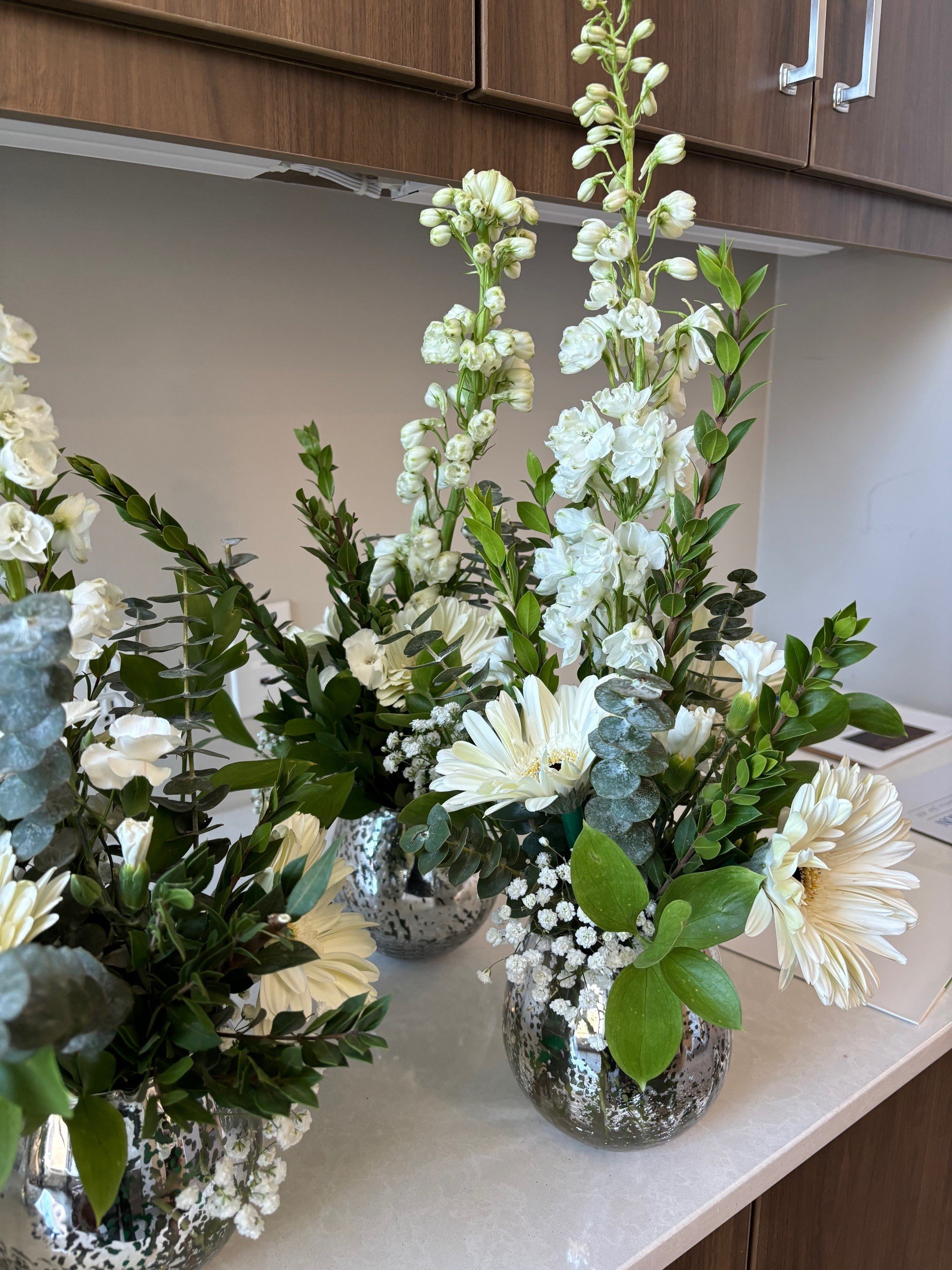 white flowers 2024.jpg