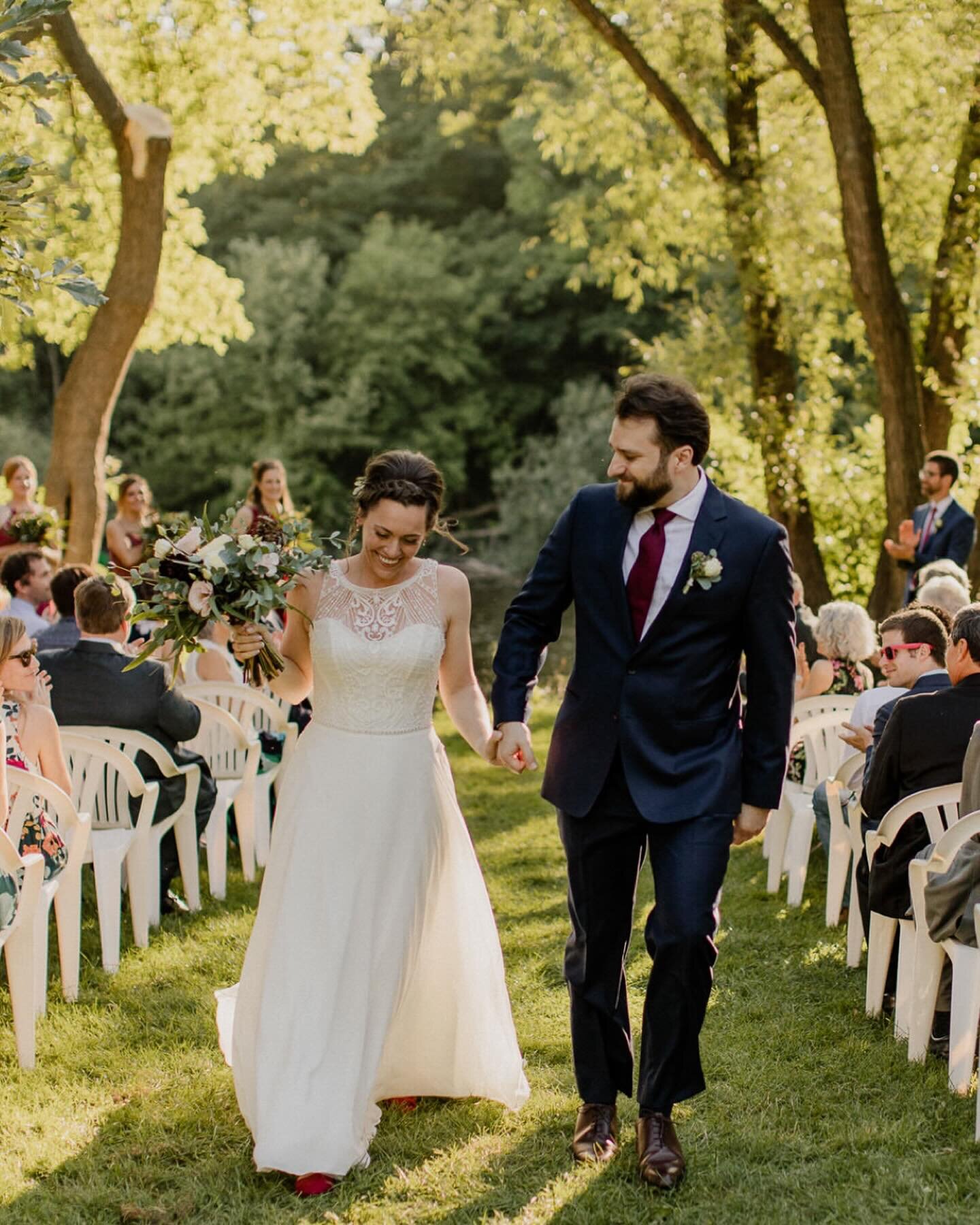 Fun fact, we didn&rsquo;t know if we could have Lindsey + Ben&rsquo;s wedding at their venue until a few hours before our start time - a citywide storm knocked out the power but this why you hire+trust your vendors to roll with the cards you&rsquo;re