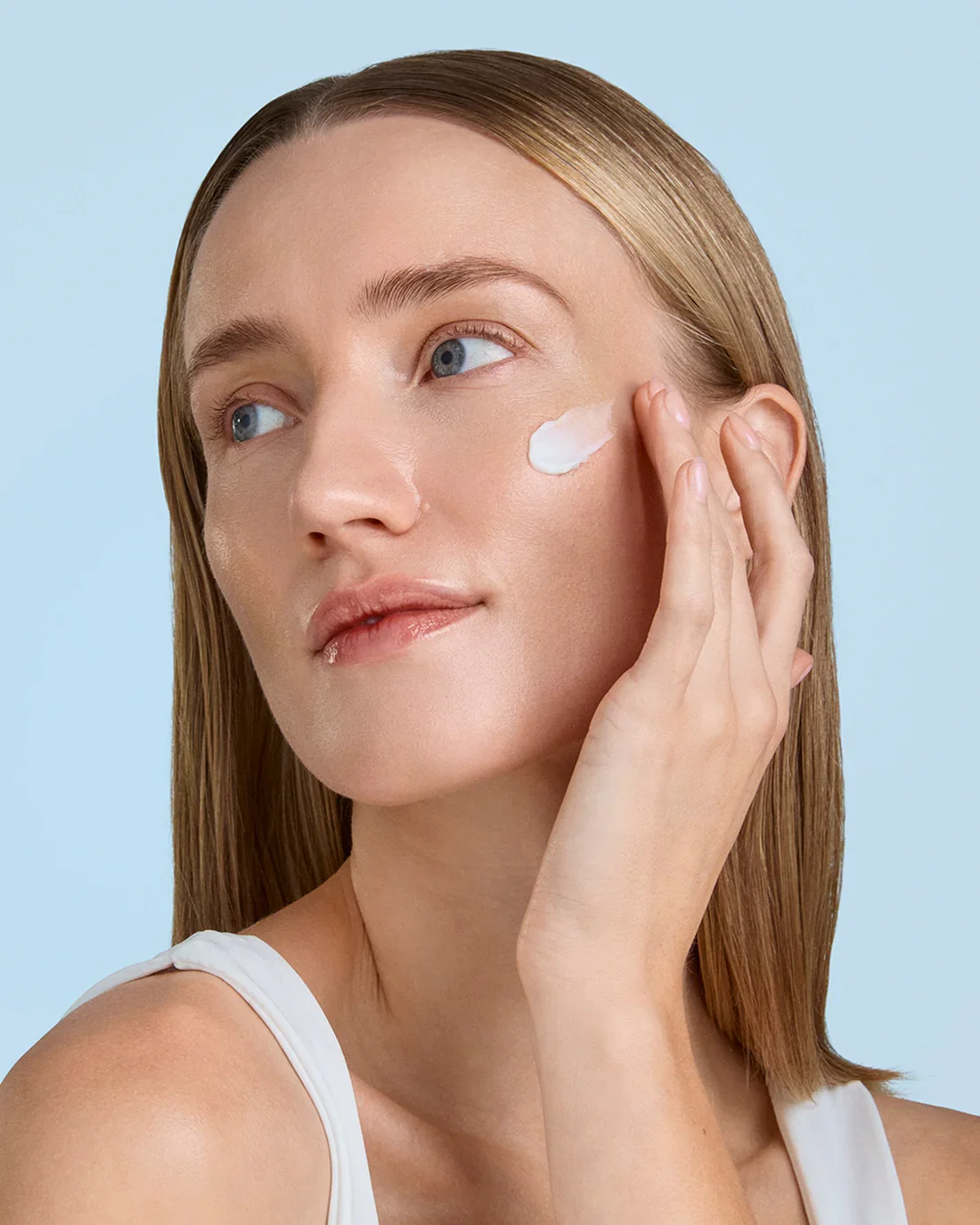 Model_Intensive_Hydrating_Moisturizer_Swatch_1100x.webp