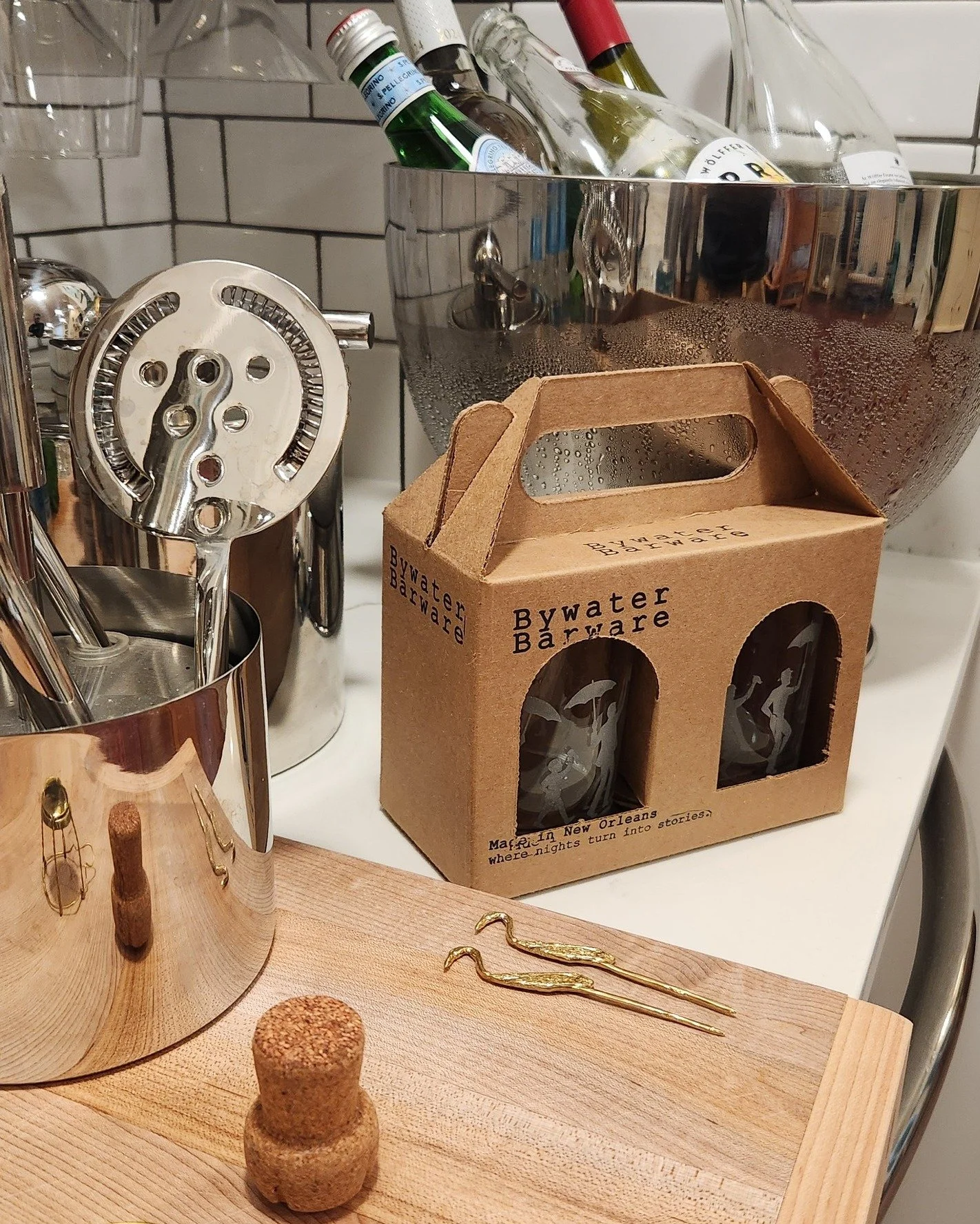 Meet Bywater Barware 🥃 Produced in our studio in New Orleans, Bywater Barware brings together an elegant yet funky touch to our bars and kitchens.

Would you like to see some of their designs?

 #bywater #fathersdaygift #mothersdaygift #mothersday #