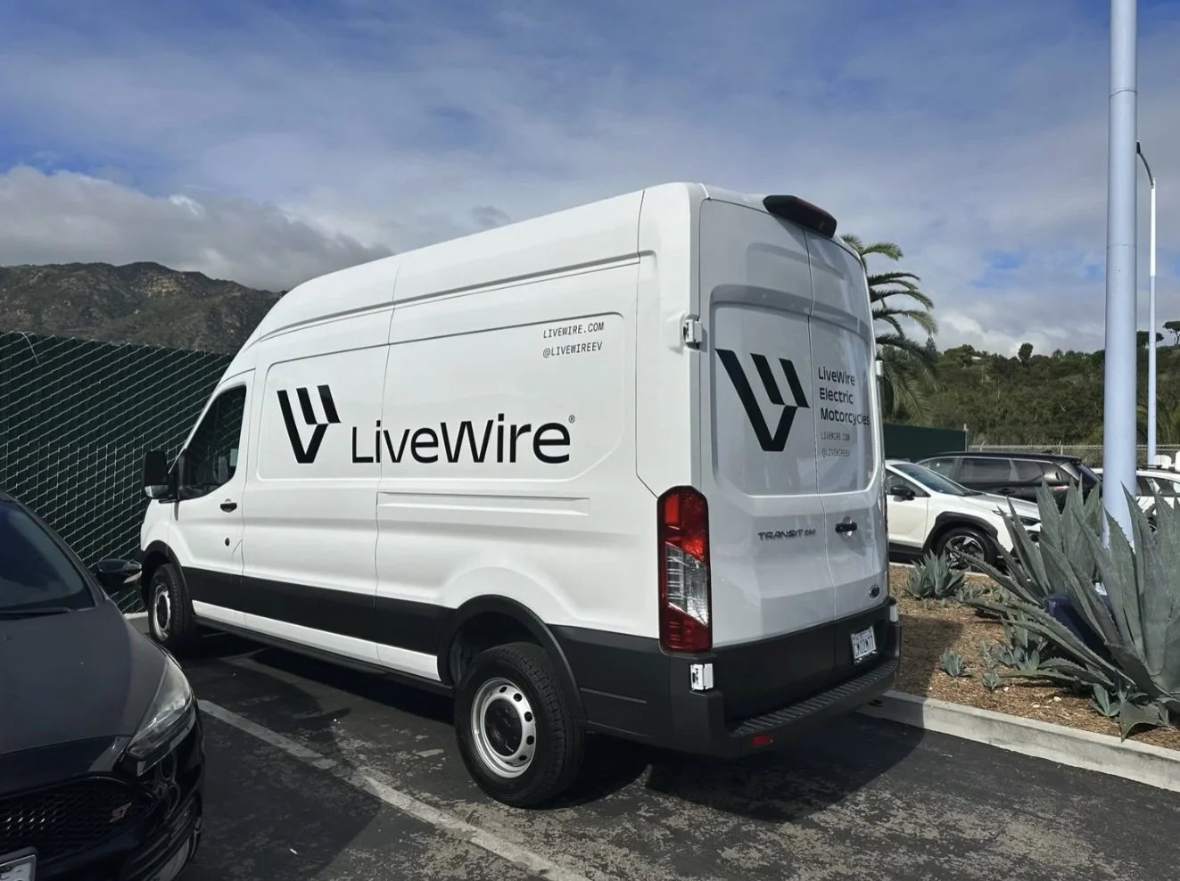 Commercial Vehicle Wraps for Transit Vans, Trucks &amp; Fleet Vehicles: A Guide to Planning Your Next Wrap Project